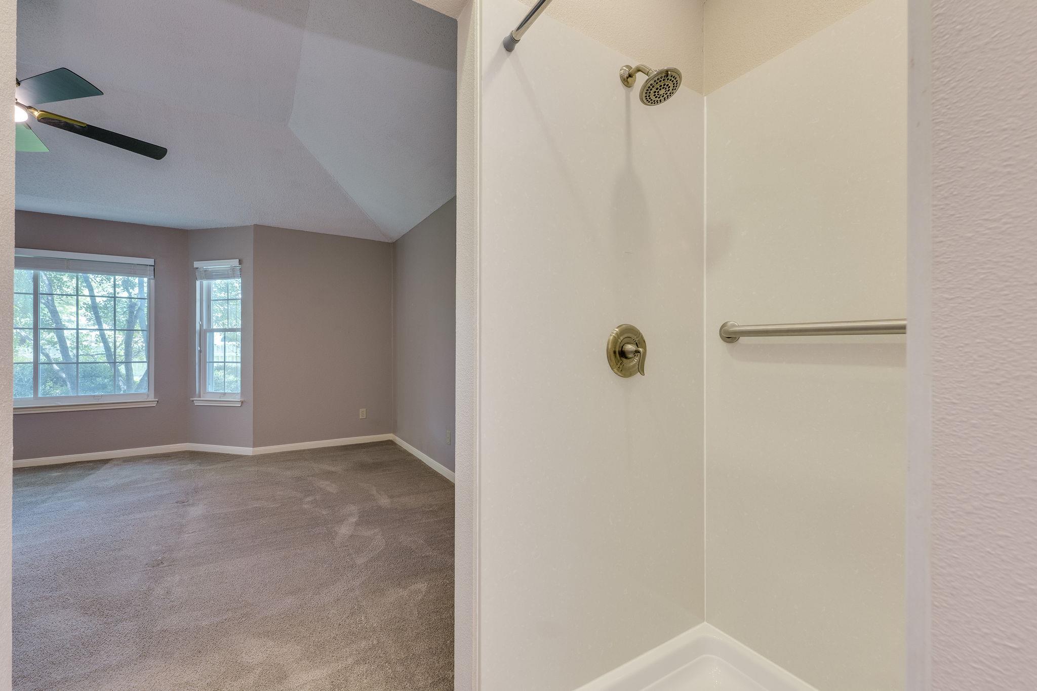 6611 Carisbrooke Ln, Austin, TX 78754
