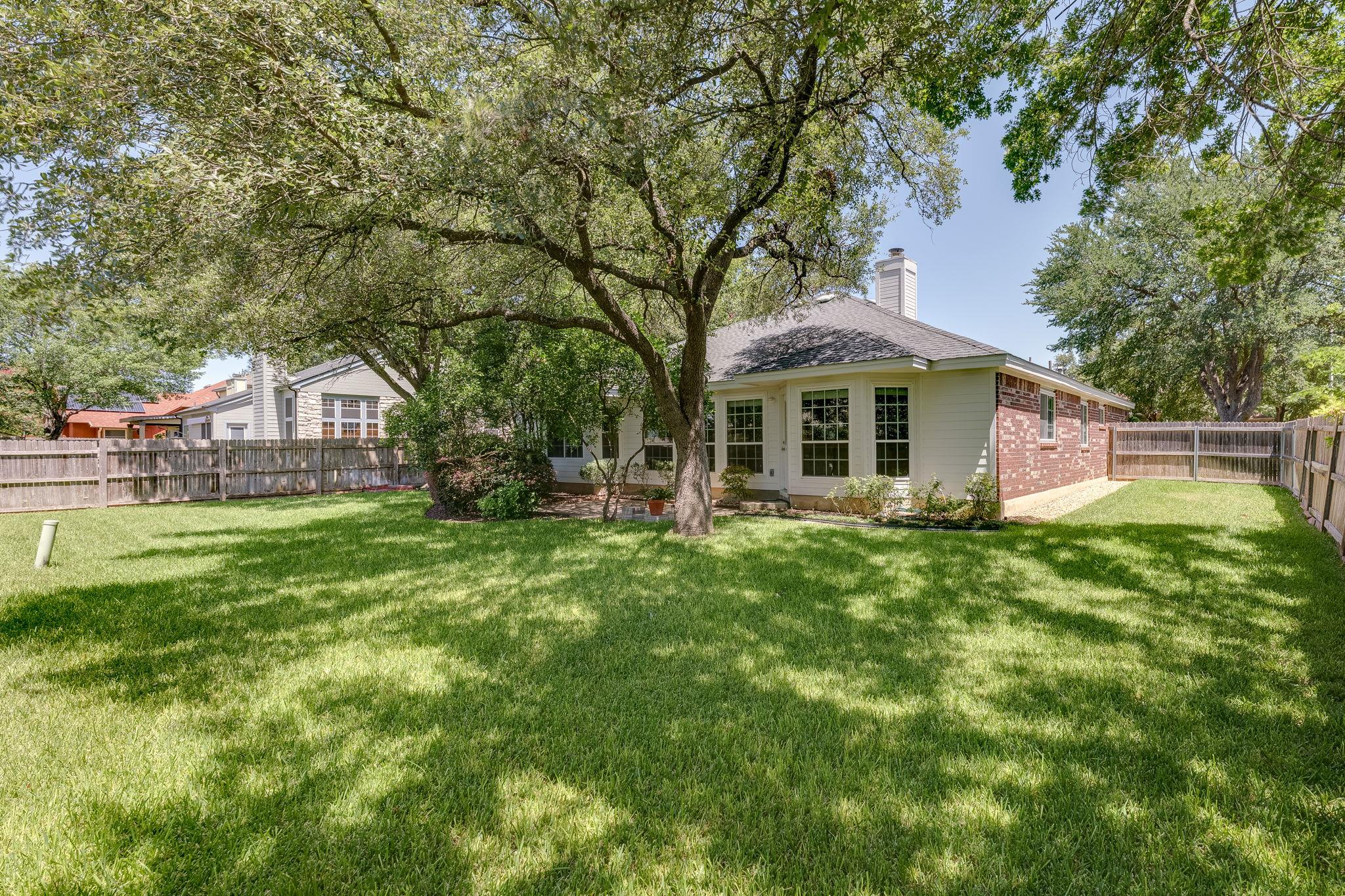 6611 Carisbrooke Ln, Austin, TX 78754