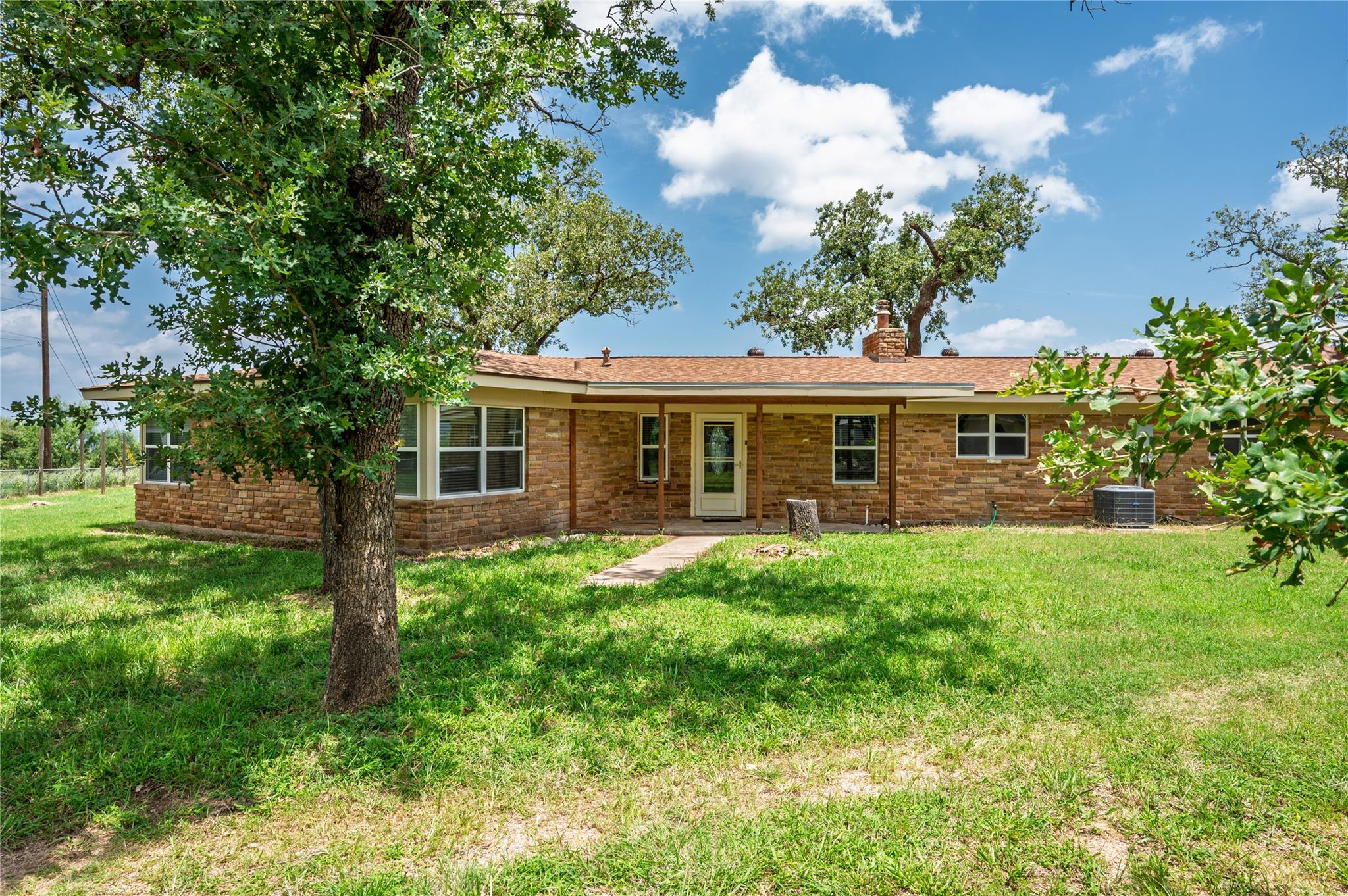 119 Lasso Loop, Burnet, TX 78611