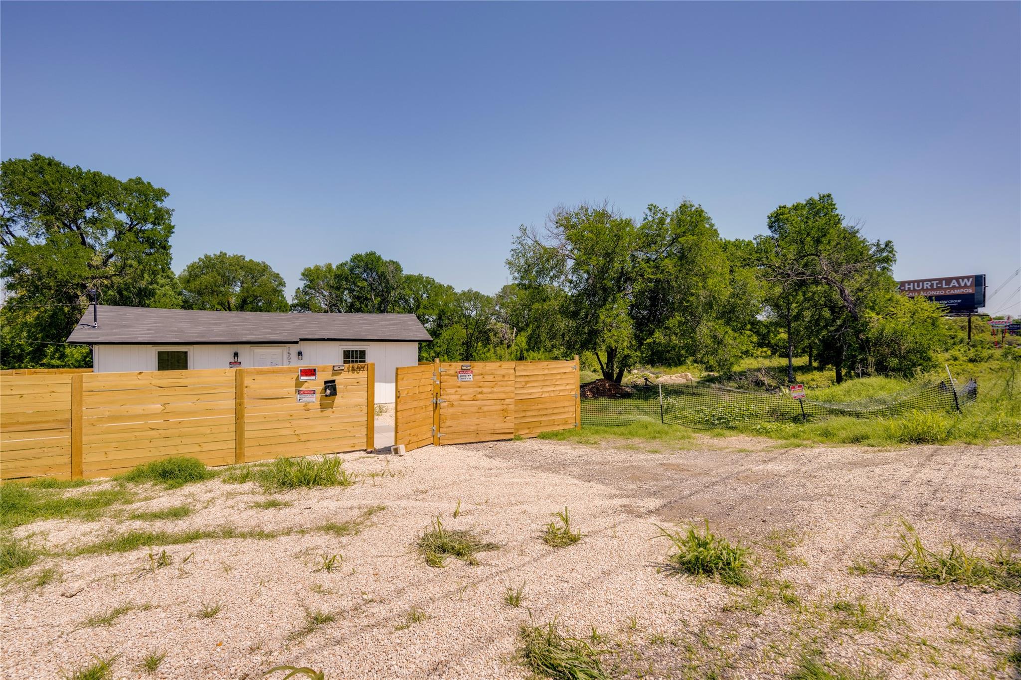 1507 E Bastrop Hwy, Austin, TX 78742