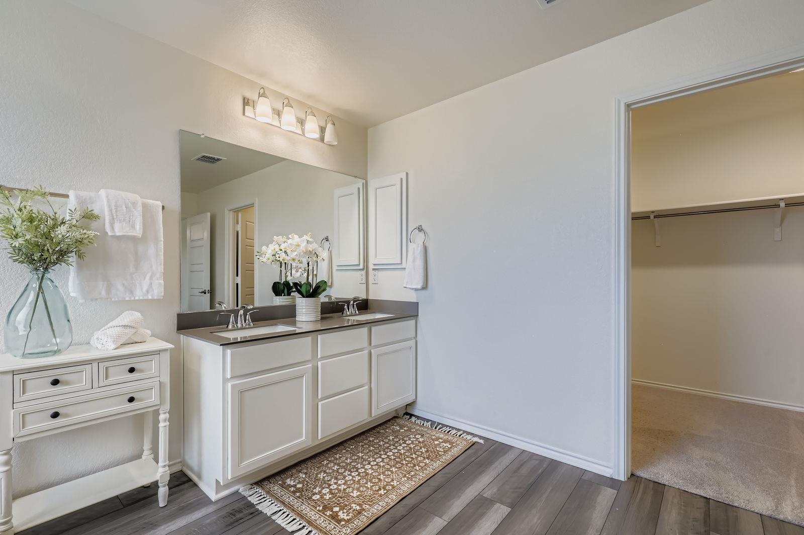 7806 Song Sparrow Dr # 4, Austin, TX 78744