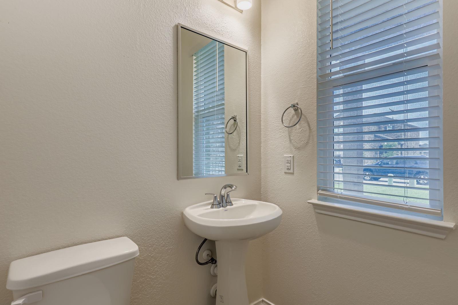 7806 Song Sparrow Dr # 4, Austin, TX 78744