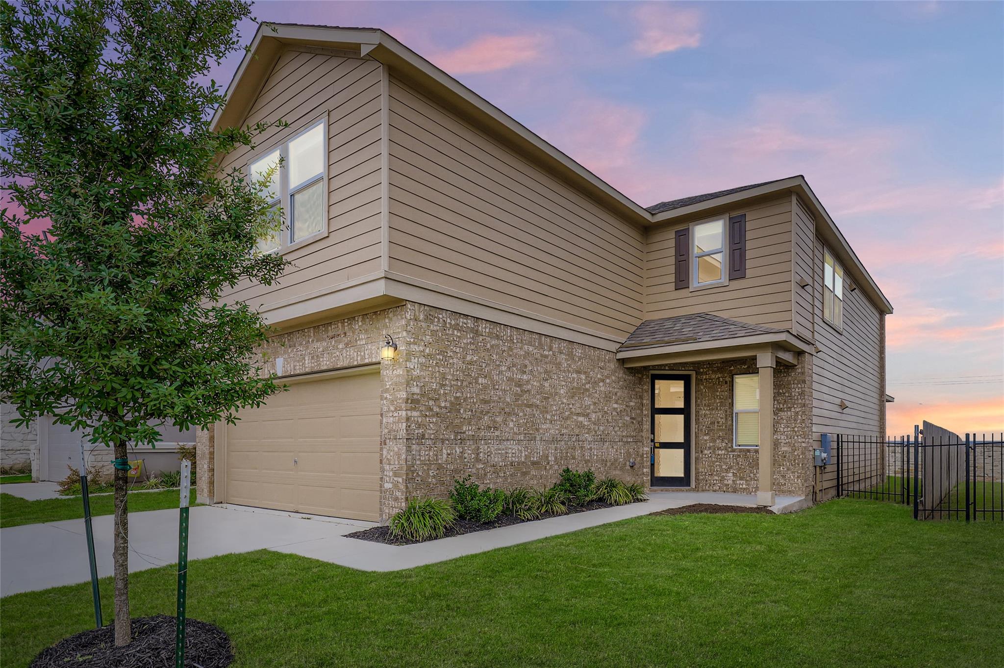 7806 Song Sparrow Dr # 4, Austin, TX 78744