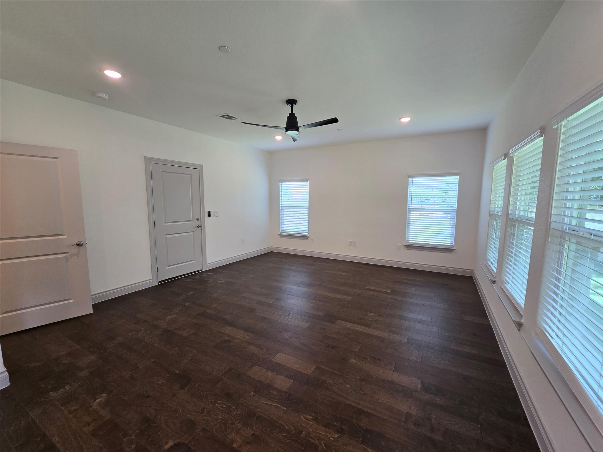 2105 Tiger Trl # 701, Round Rock, TX 78664