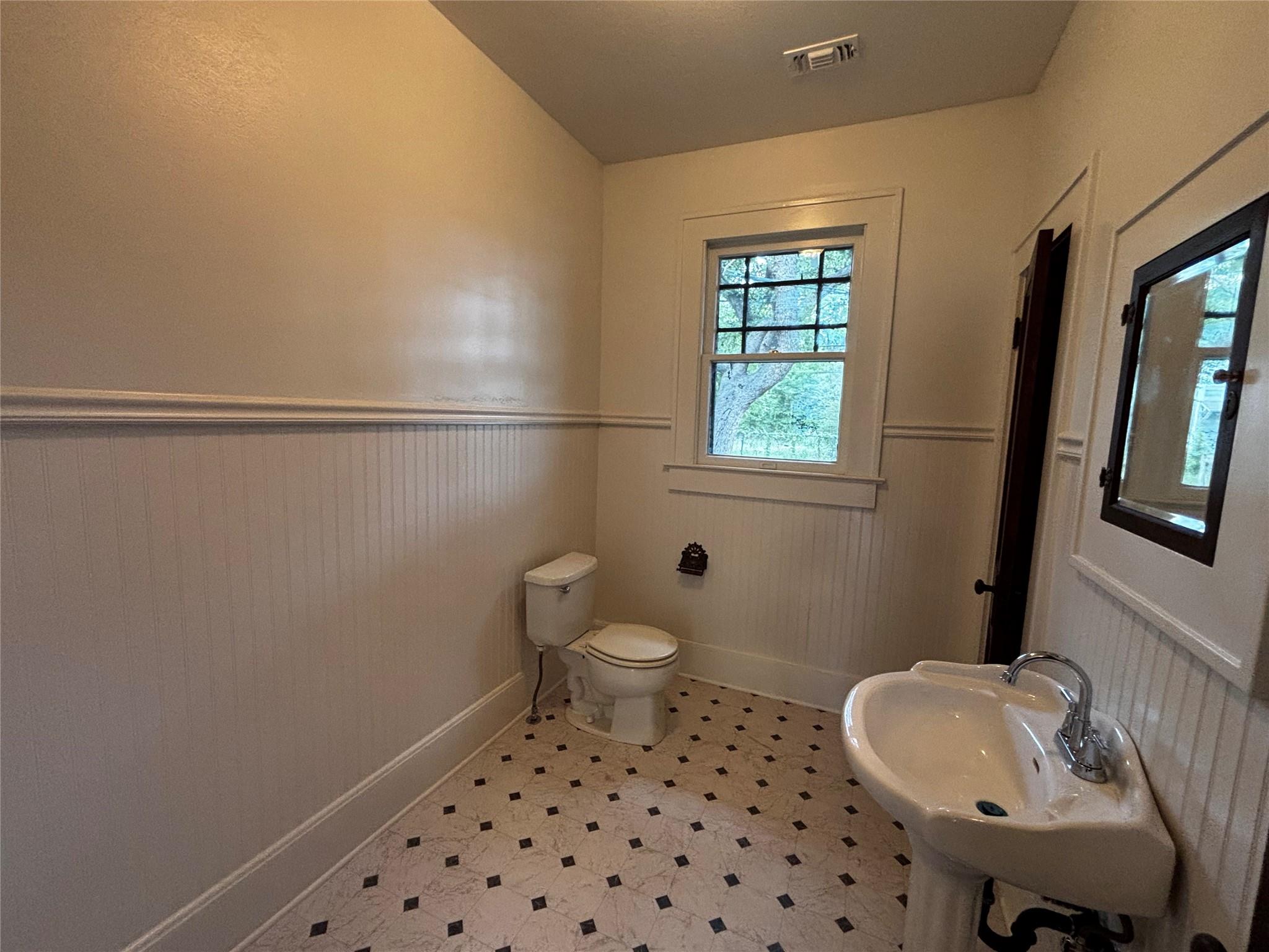 408 W 40th St, Austin, TX 78751