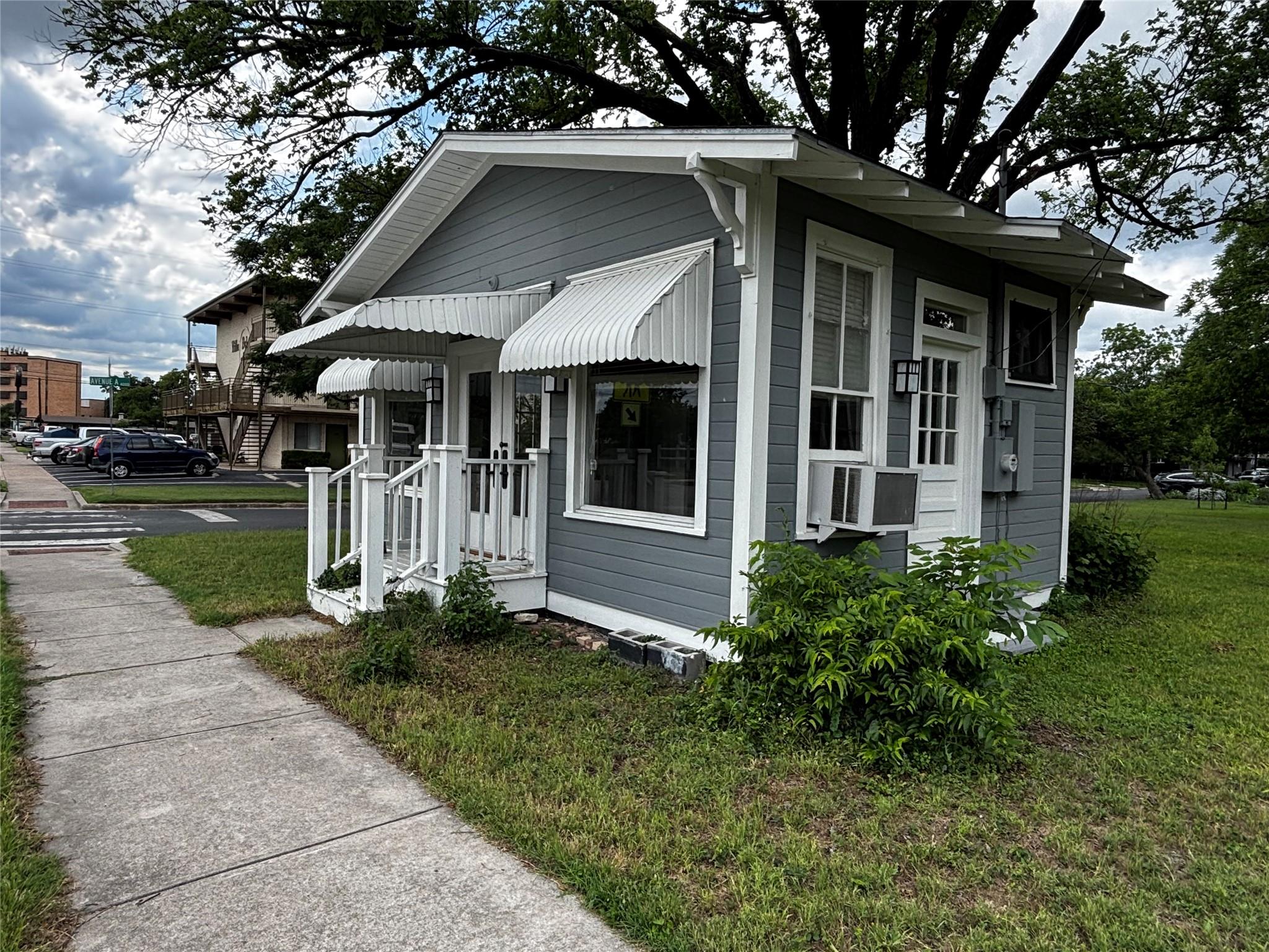 408 W 40th St, Austin, TX 78751