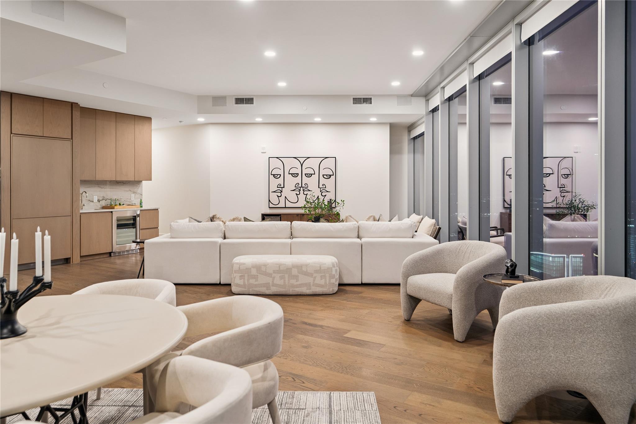 600 Guadalupe St # 6306, Austin, TX 78701