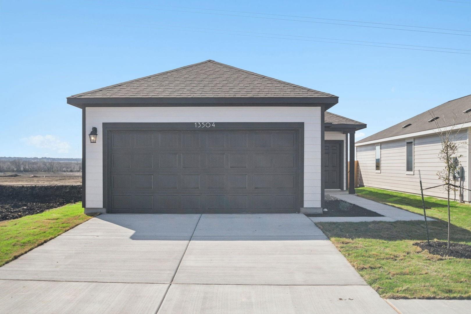 13504 Desert Orchid Dr, Buda, TX 78610