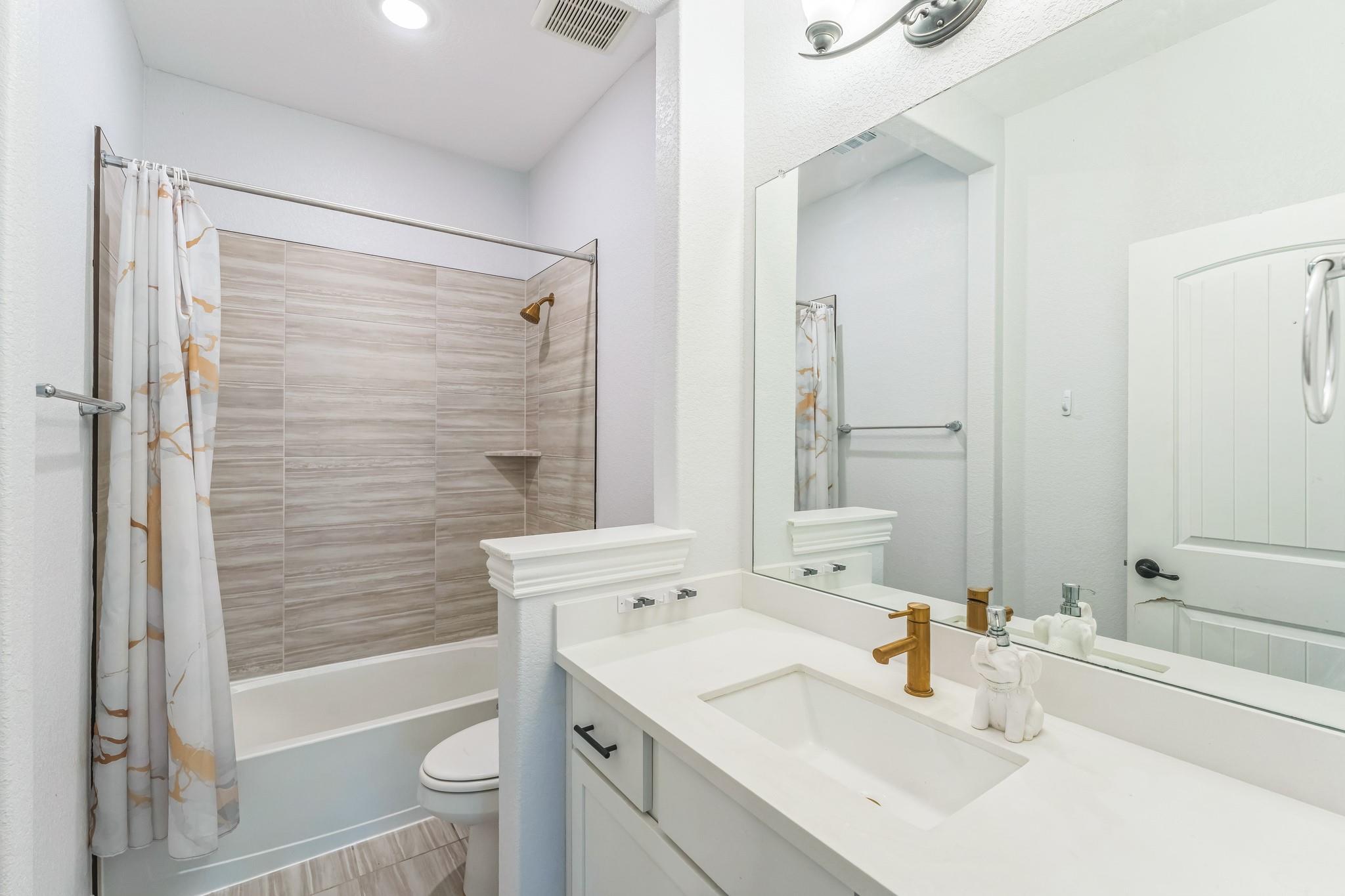 606 Giorgio Moroder Dr, Hutto, TX 78634
