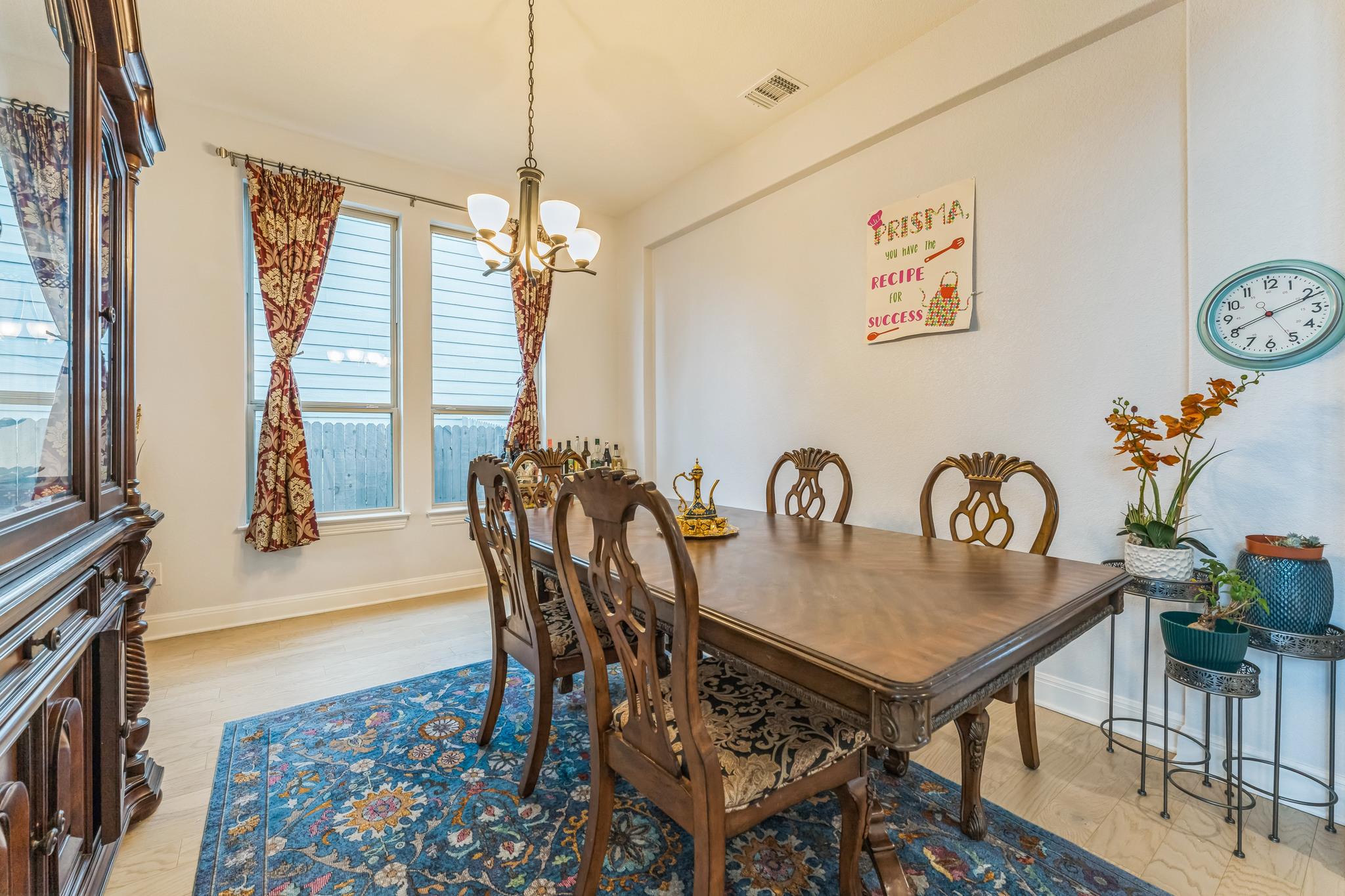 606 Giorgio Moroder Dr, Hutto, TX 78634