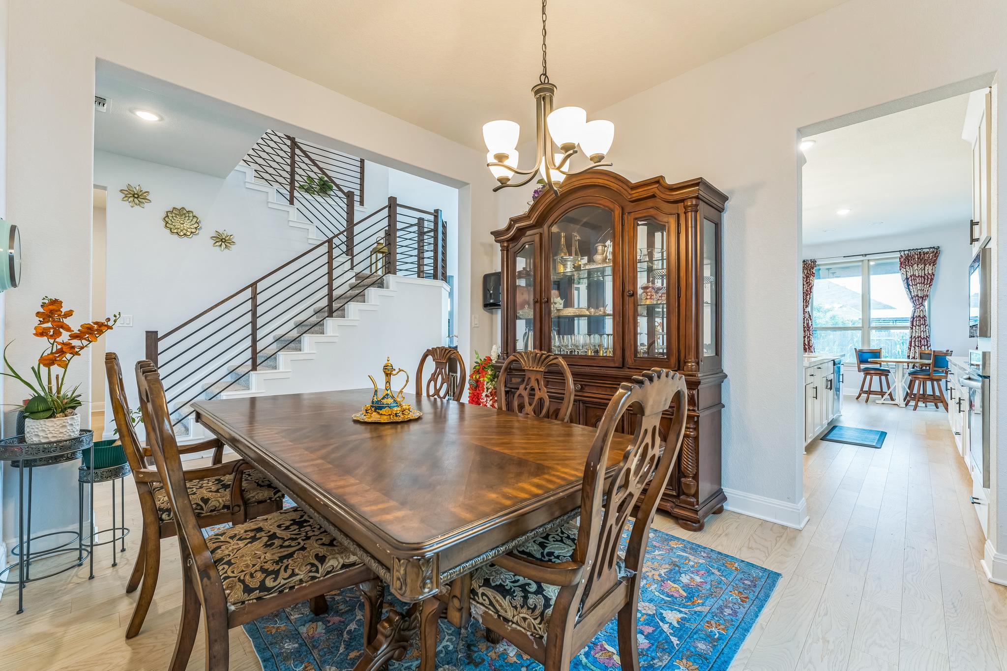 606 Giorgio Moroder Dr, Hutto, TX 78634
