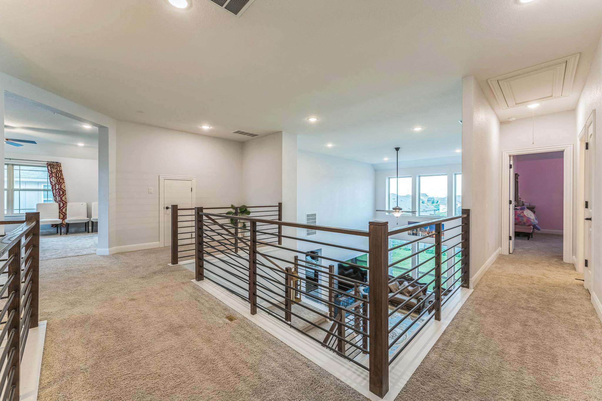 606 Giorgio Moroder Dr, Hutto, TX 78634