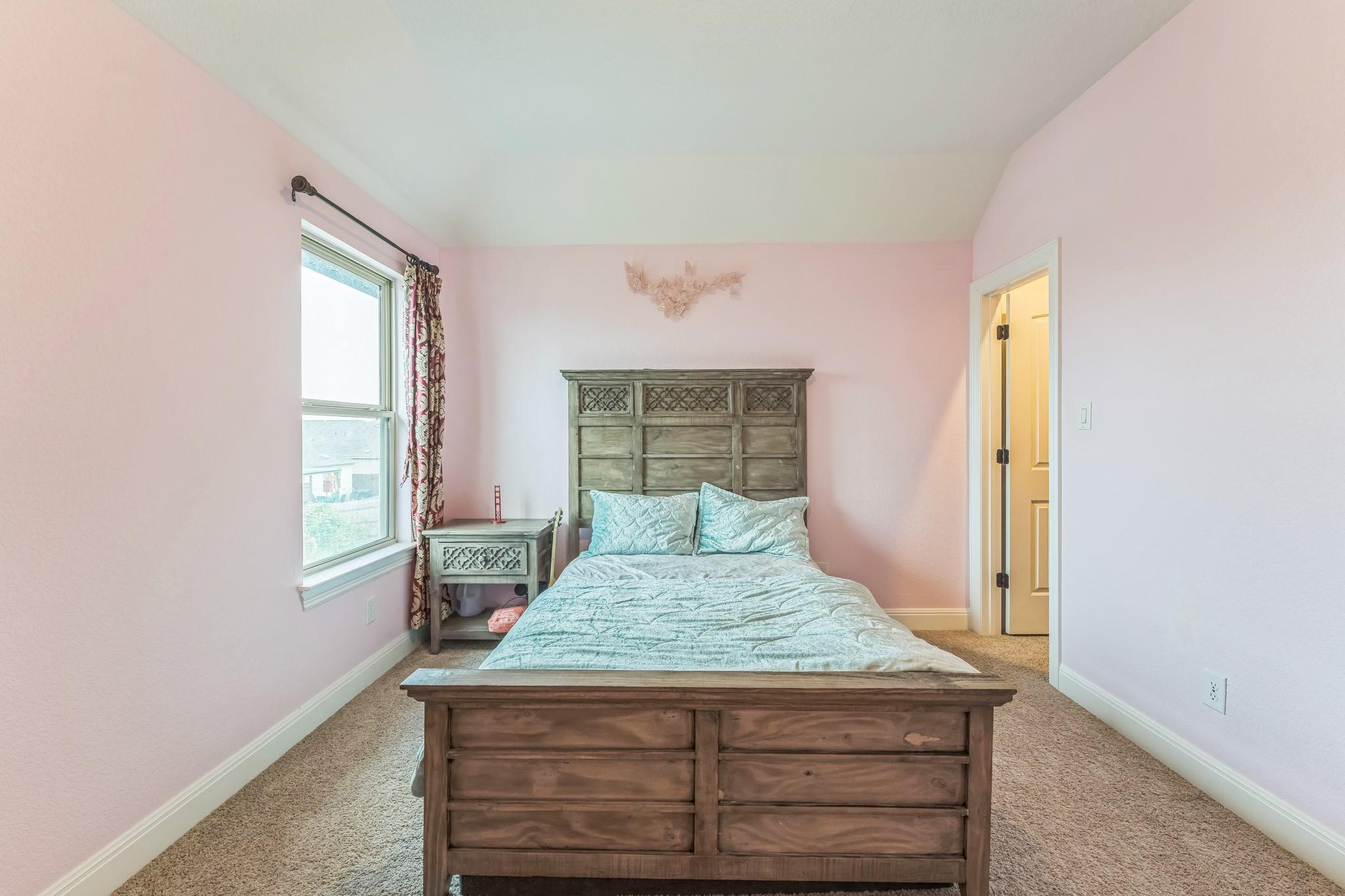 606 Giorgio Moroder Dr, Hutto, TX 78634