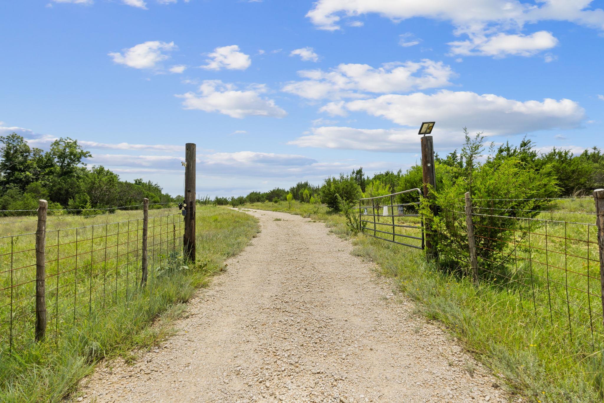13683 County Road 2200 Rd, Lometa, TX 76853
