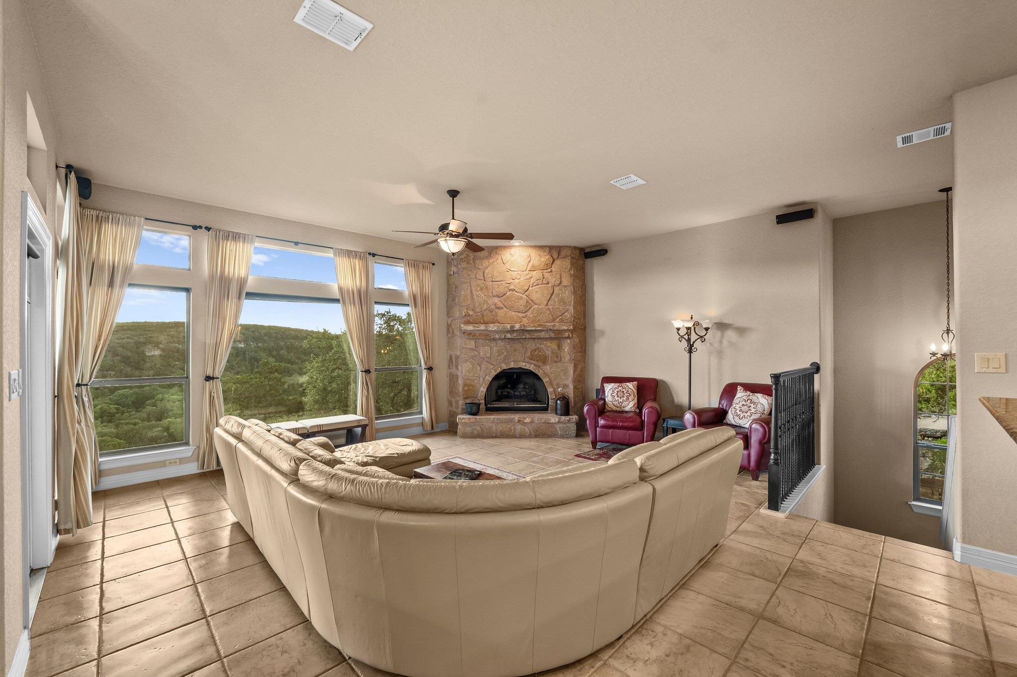 5310 River Oaks Dr, New Braunfels, TX 78132