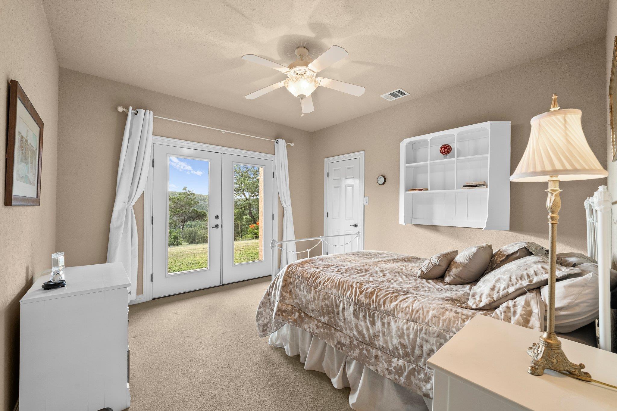 5310 River Oaks Dr, New Braunfels, TX 78132