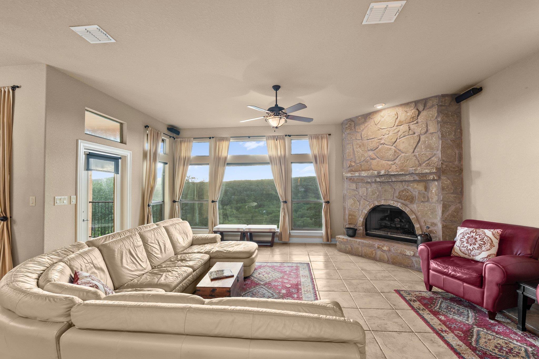 5310 River Oaks Dr, New Braunfels, TX 78132