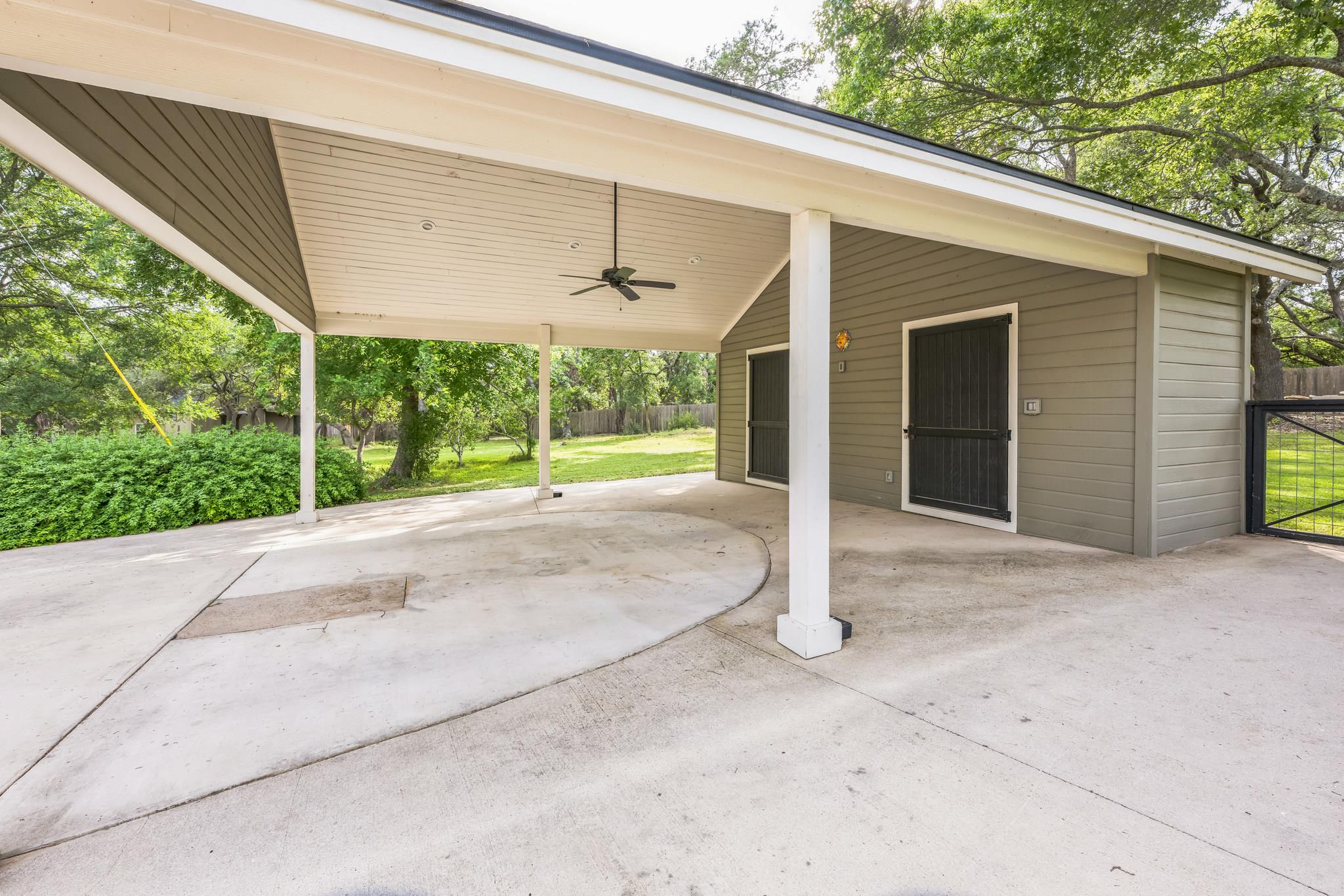 201 W View Dr, Wimberley, TX 78676