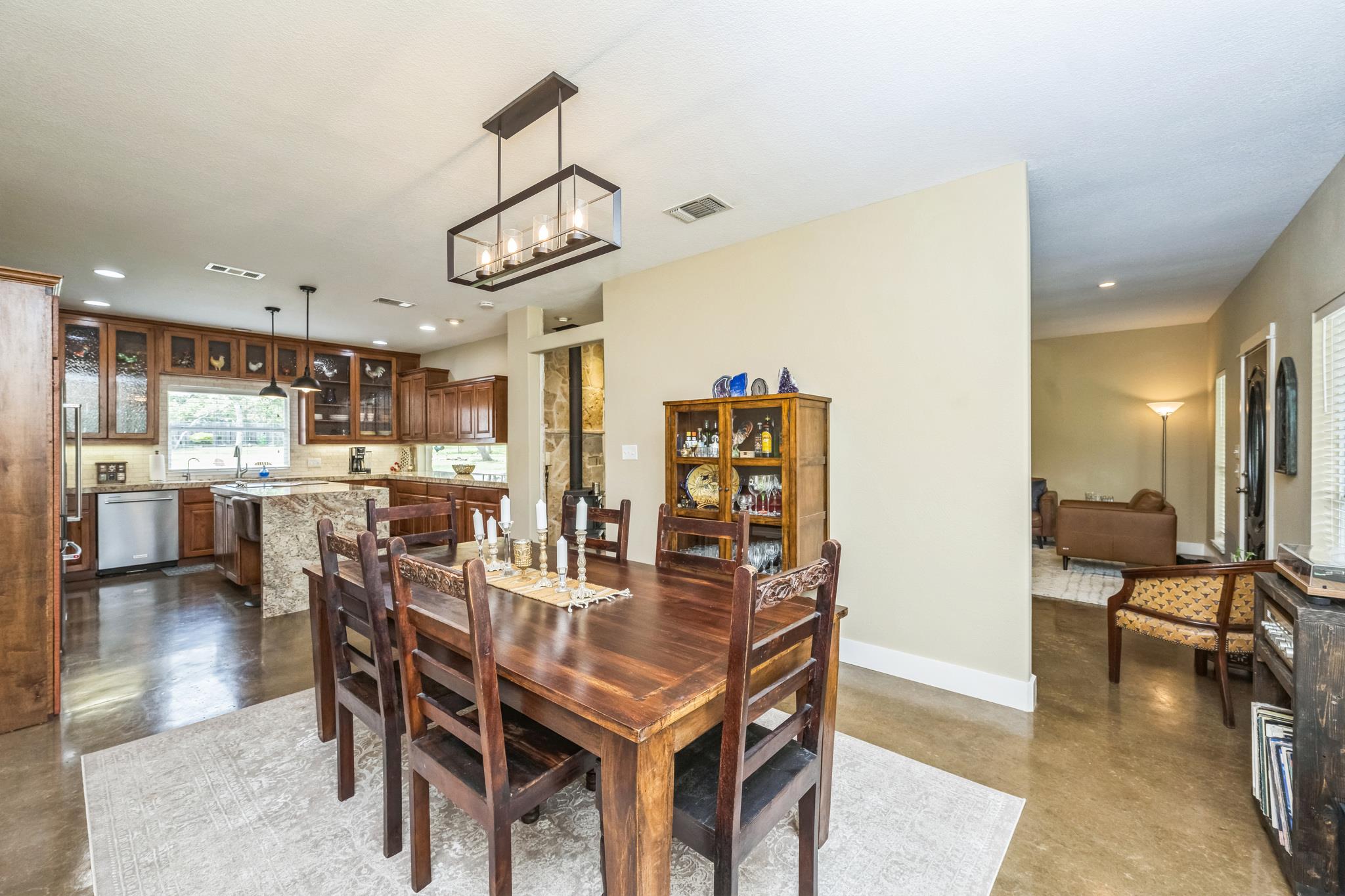 201 W View Dr, Wimberley, TX 78676