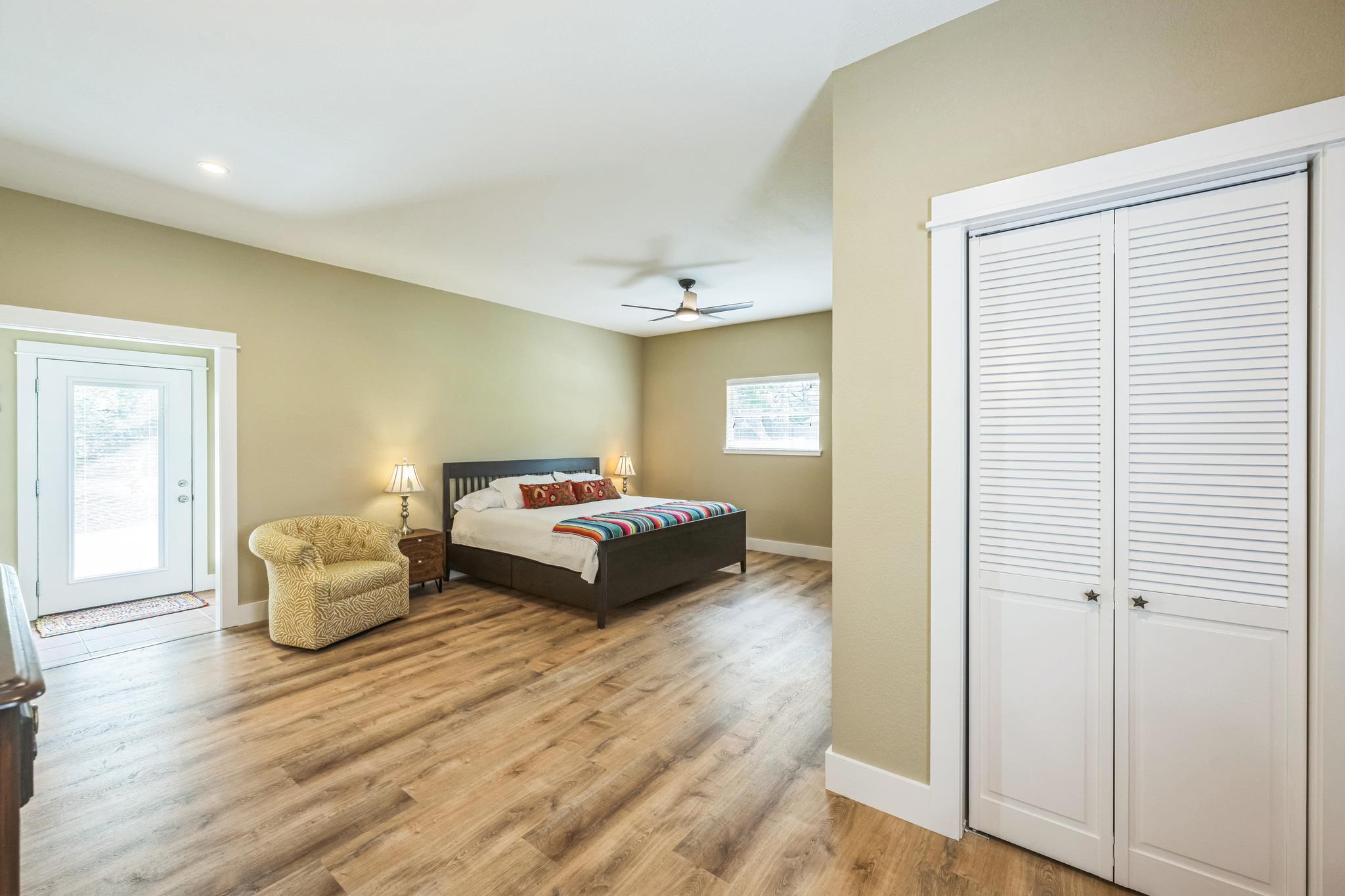 201 W View Dr, Wimberley, TX 78676