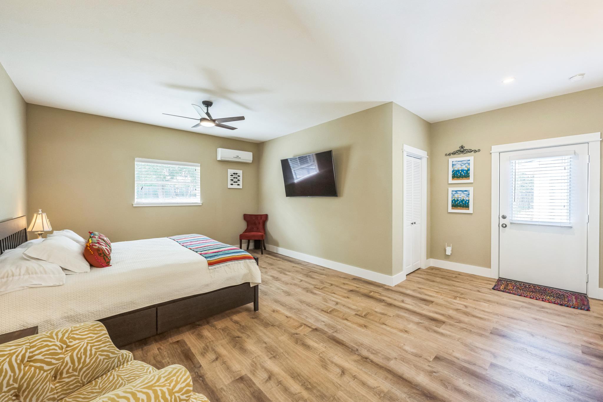 201 W View Dr, Wimberley, TX 78676