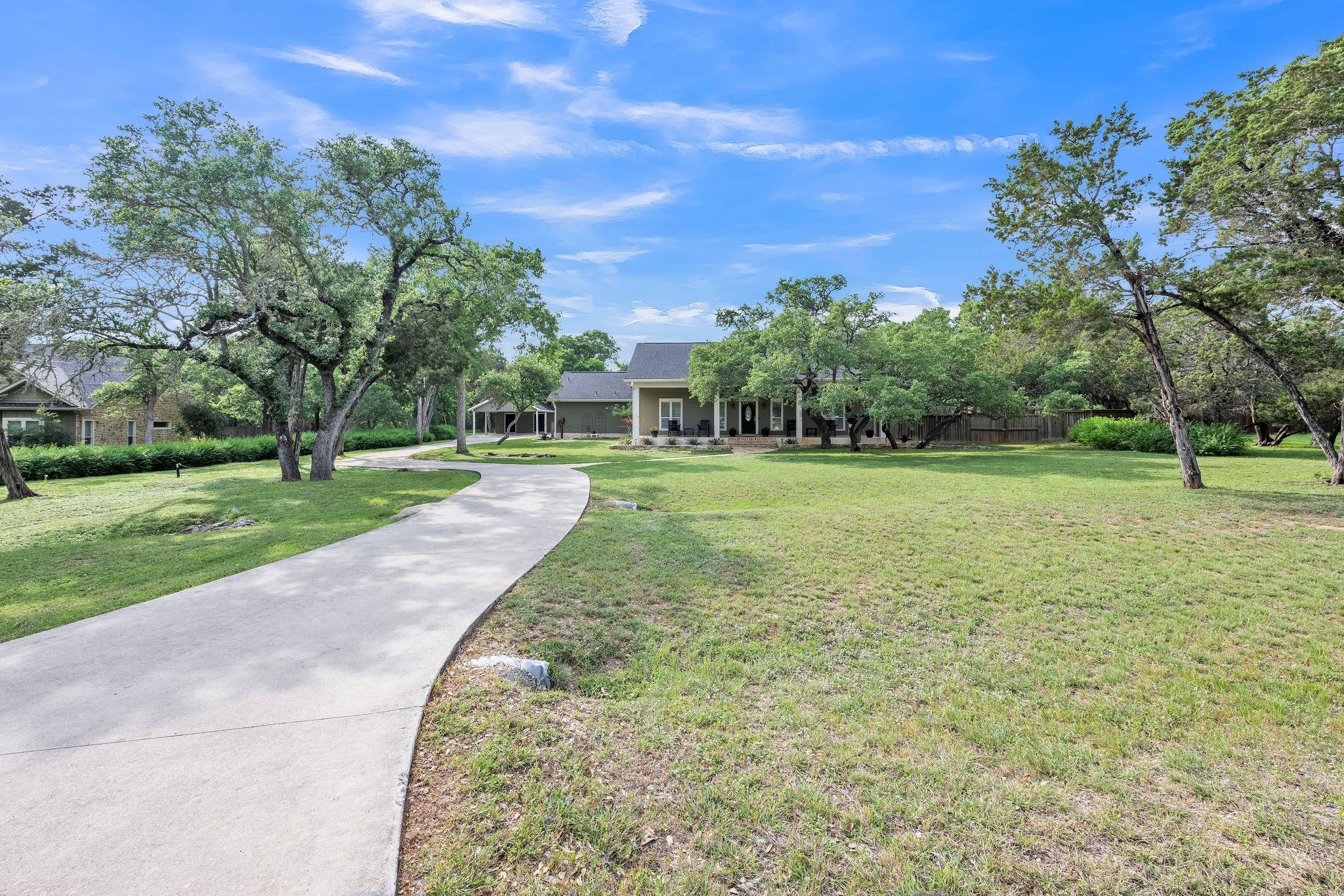 201 W View Dr, Wimberley, TX 78676