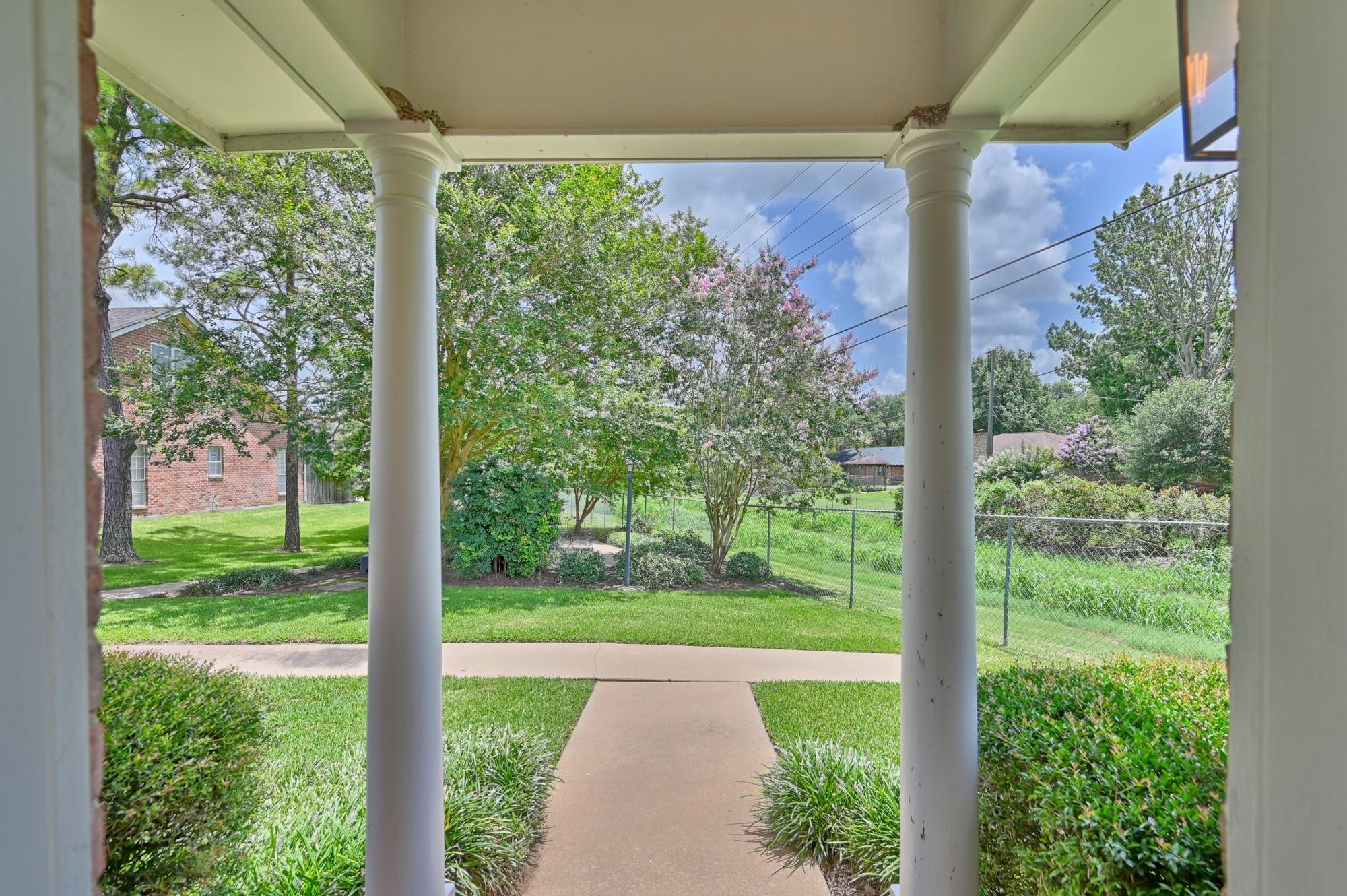 2416 Stone Hollow Dr, Brenham, TX 77833