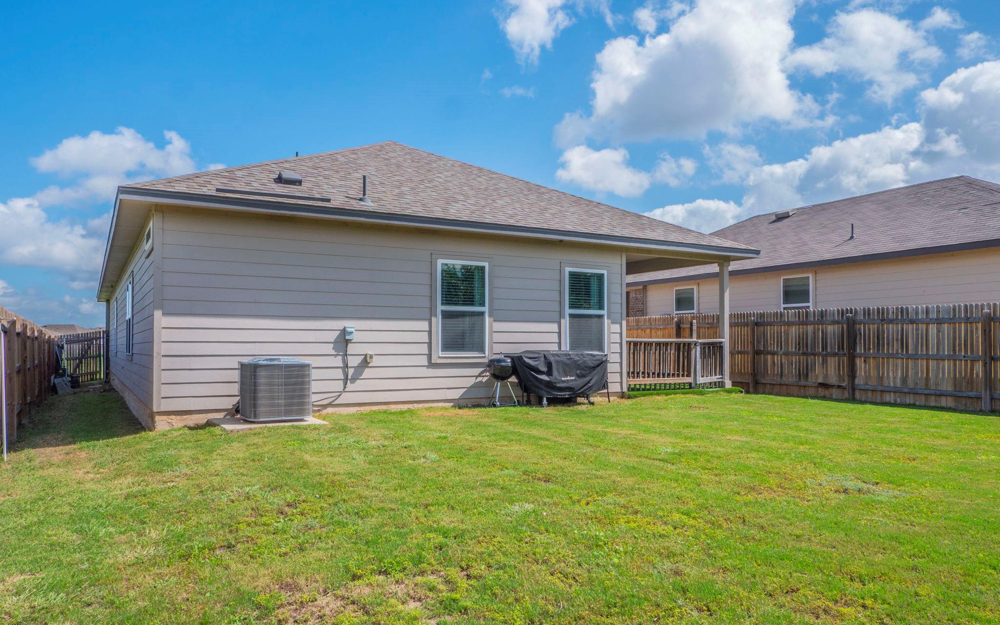 673 Independence Ave, Liberty Hill, TX 78642