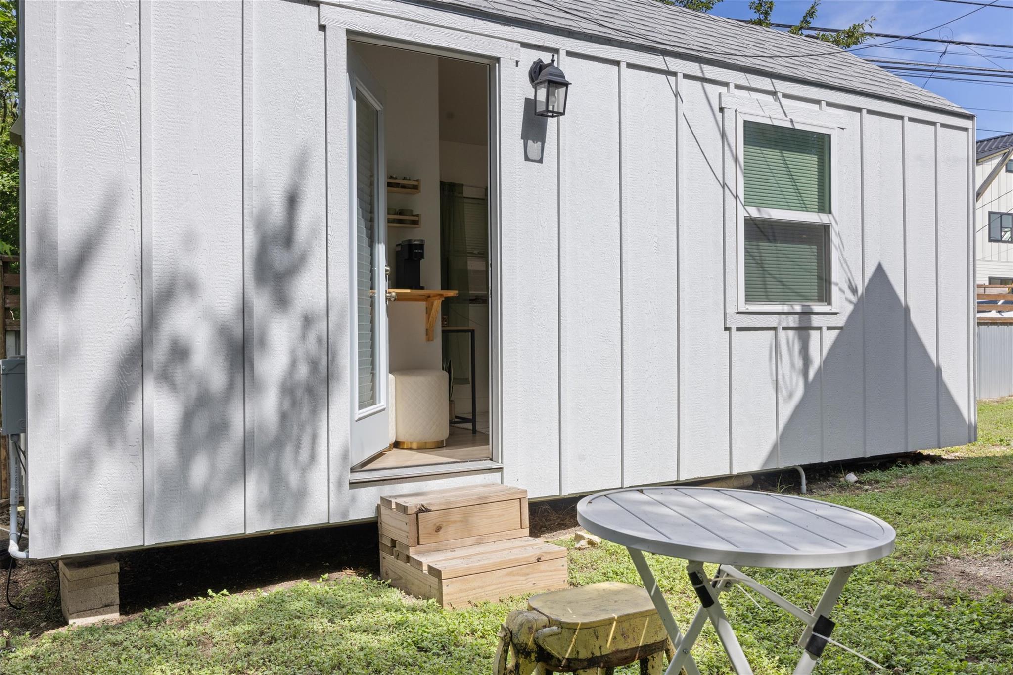 1167 Ridgeway Dr, Austin, TX 78702