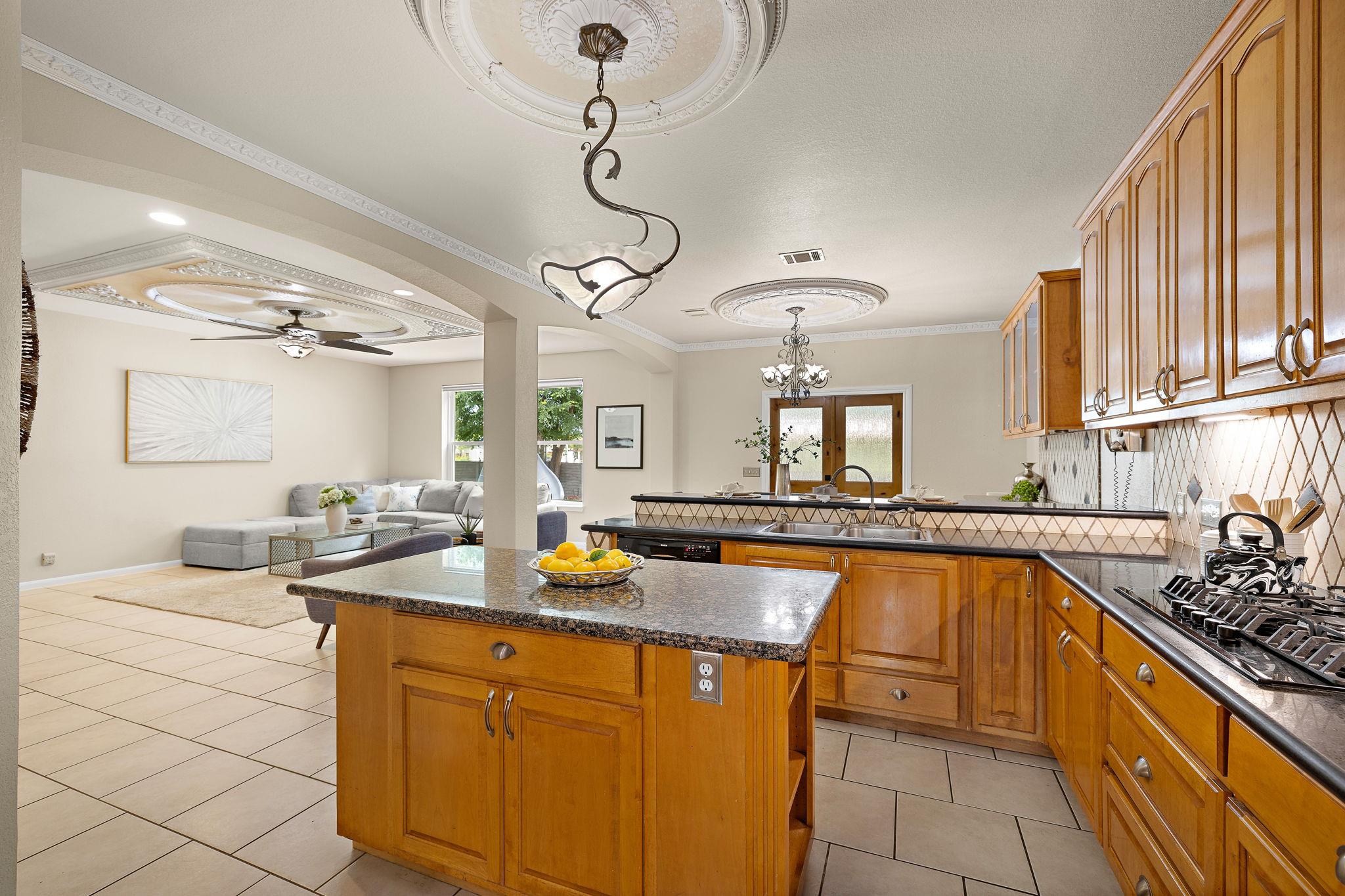 7002 Rambollet Ter, Round Rock, TX 78681