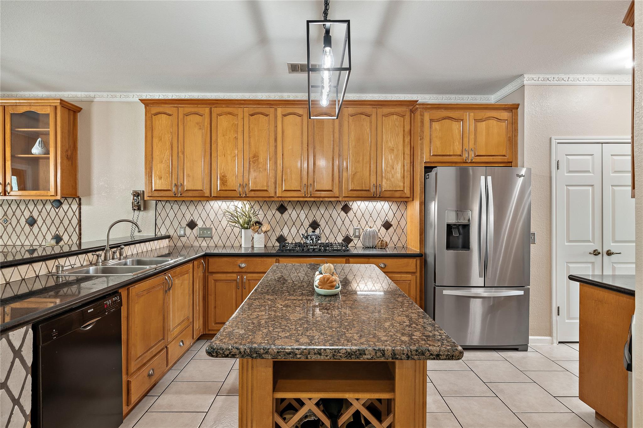 7002 Rambollet Ter, Round Rock, TX 78681