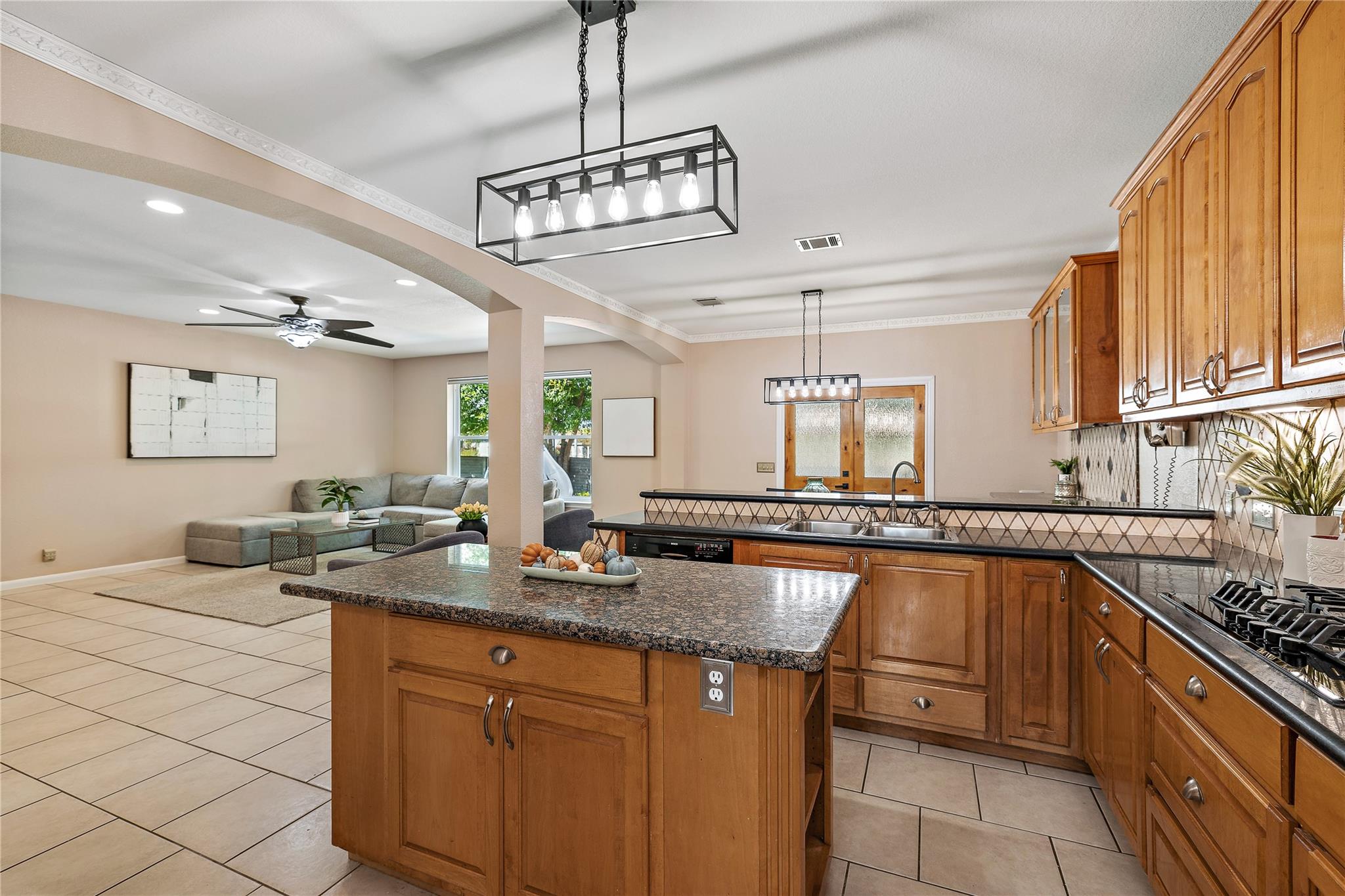 7002 Rambollet Ter, Round Rock, TX 78681