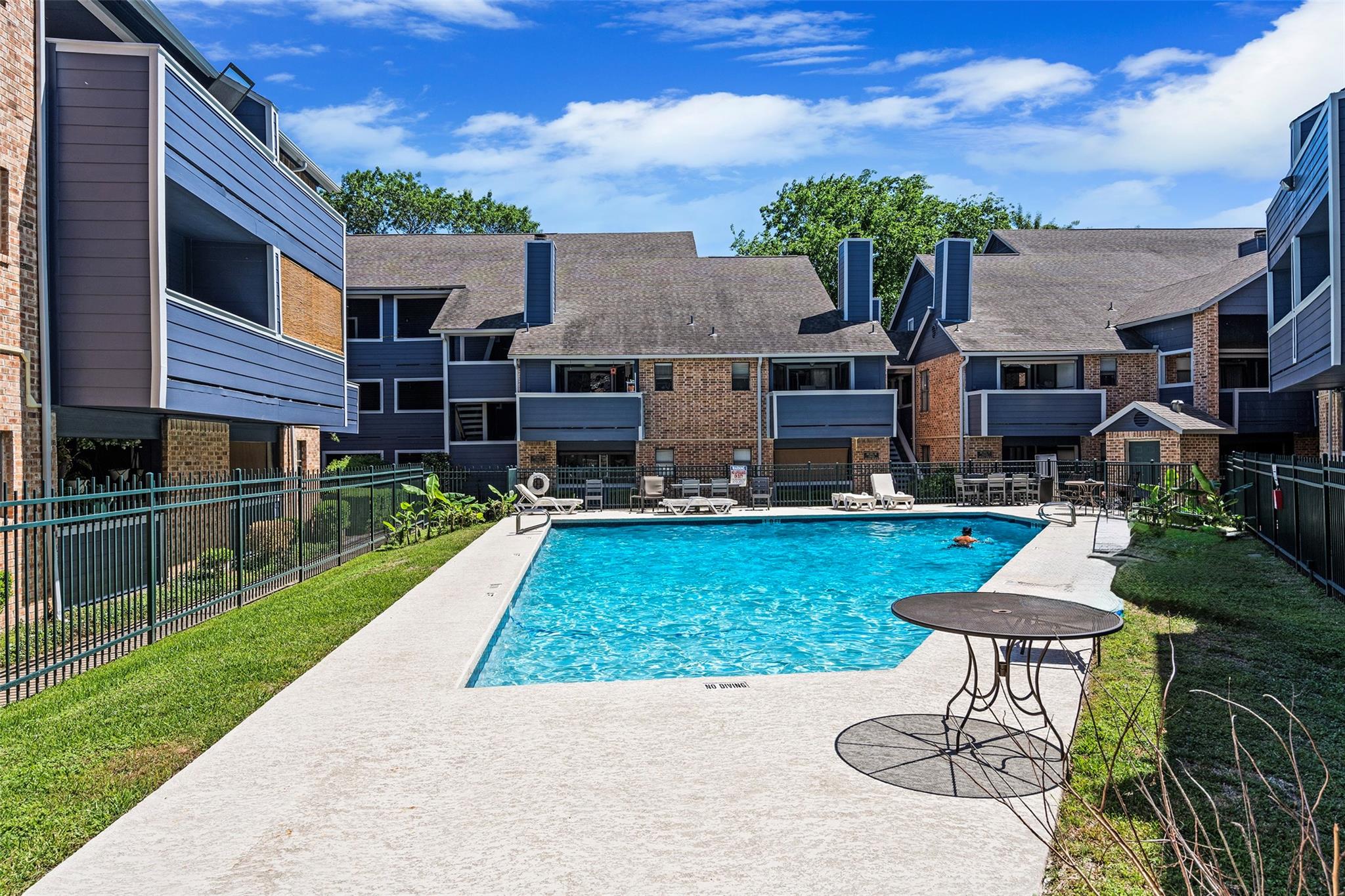 2500 Burleson Rd # 401, Austin, TX 78741