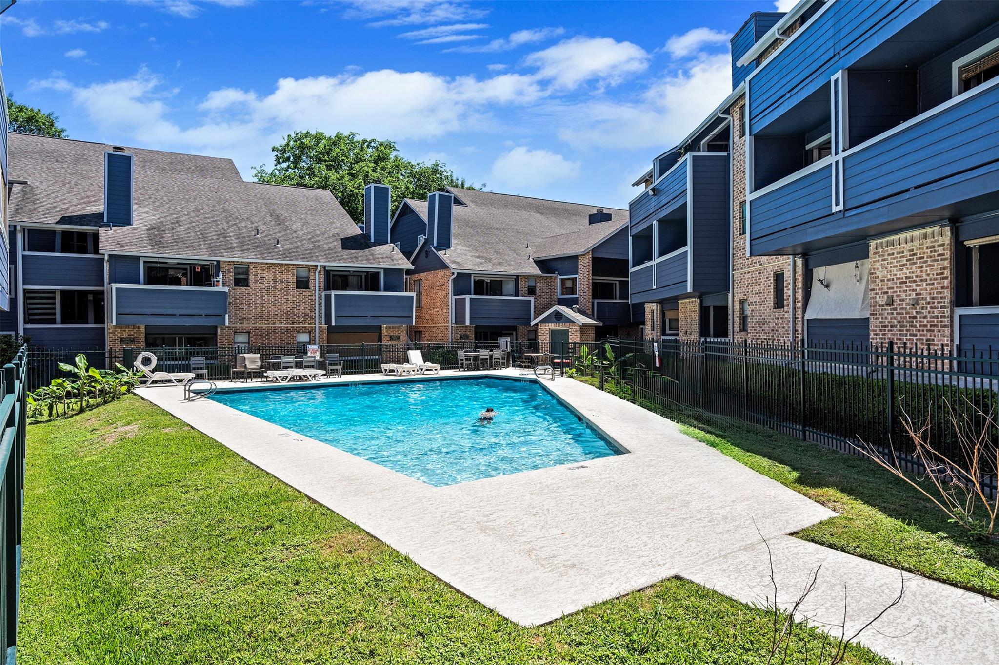 2500 Burleson Rd # 401, Austin, TX 78741