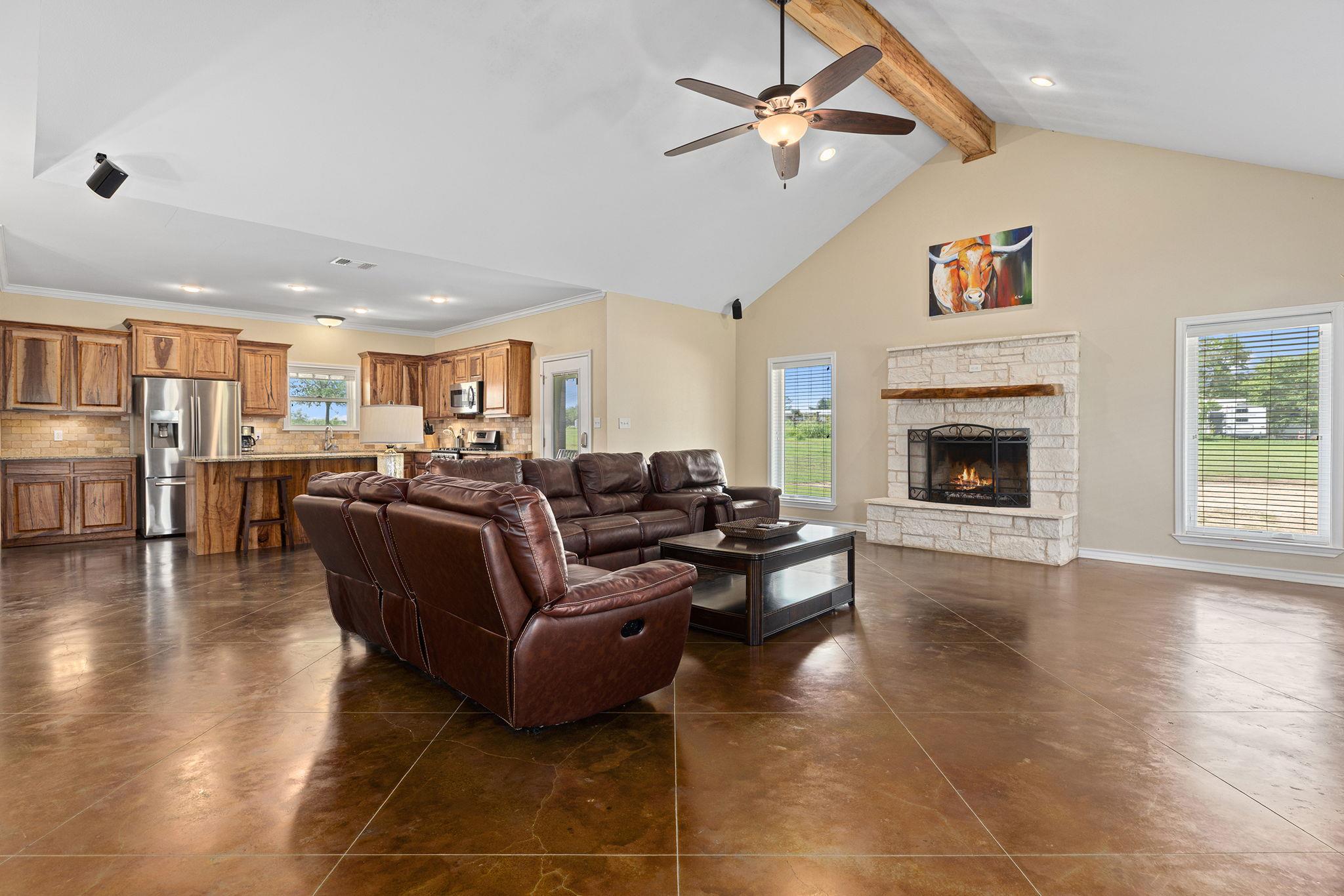 1725 Lower Red Rock Rd, Bastrop, TX 78602
