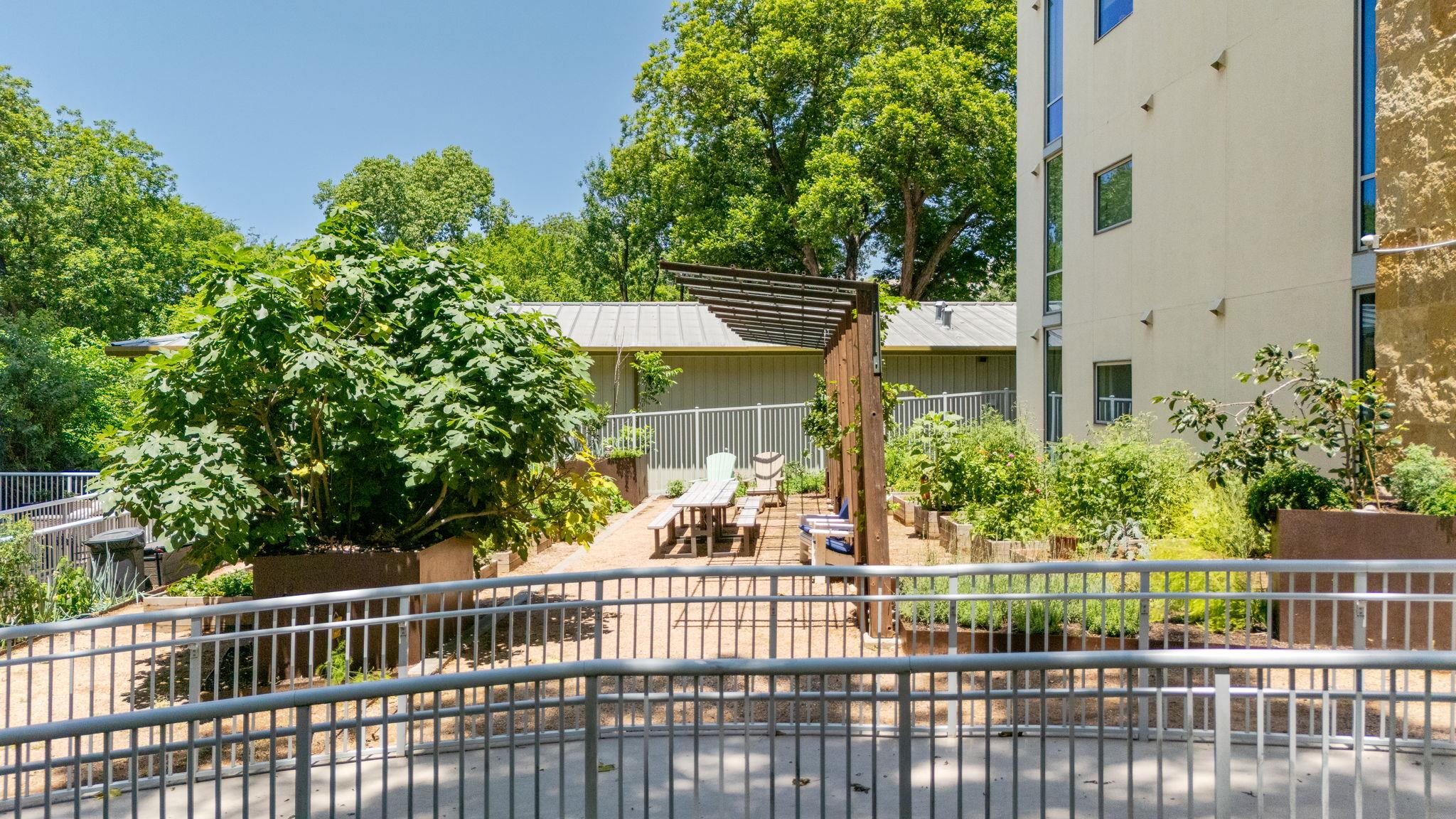 1600 Barton Springs Rd Rd # 4602, Austin, TX 78704