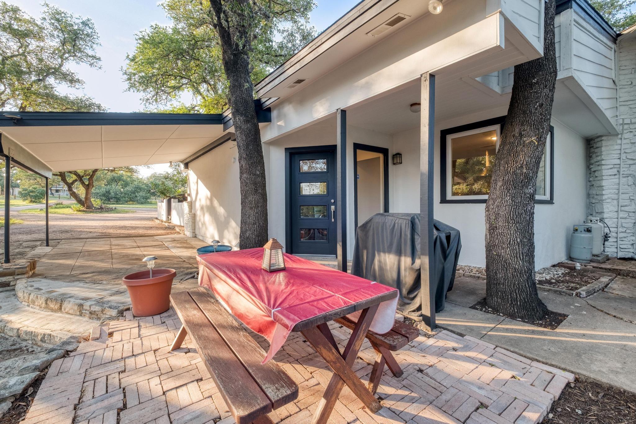 6005 Hudson Bend Rd, Austin, TX 78734