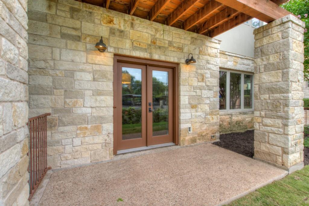 605 Peacock Ln # C, Austin, TX 78704