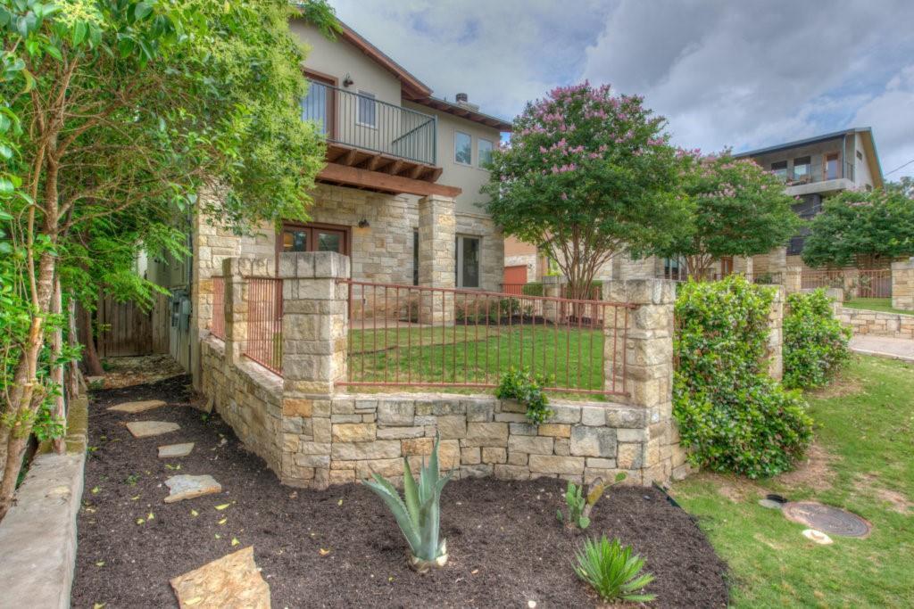 605 Peacock Ln # C, Austin, TX 78704