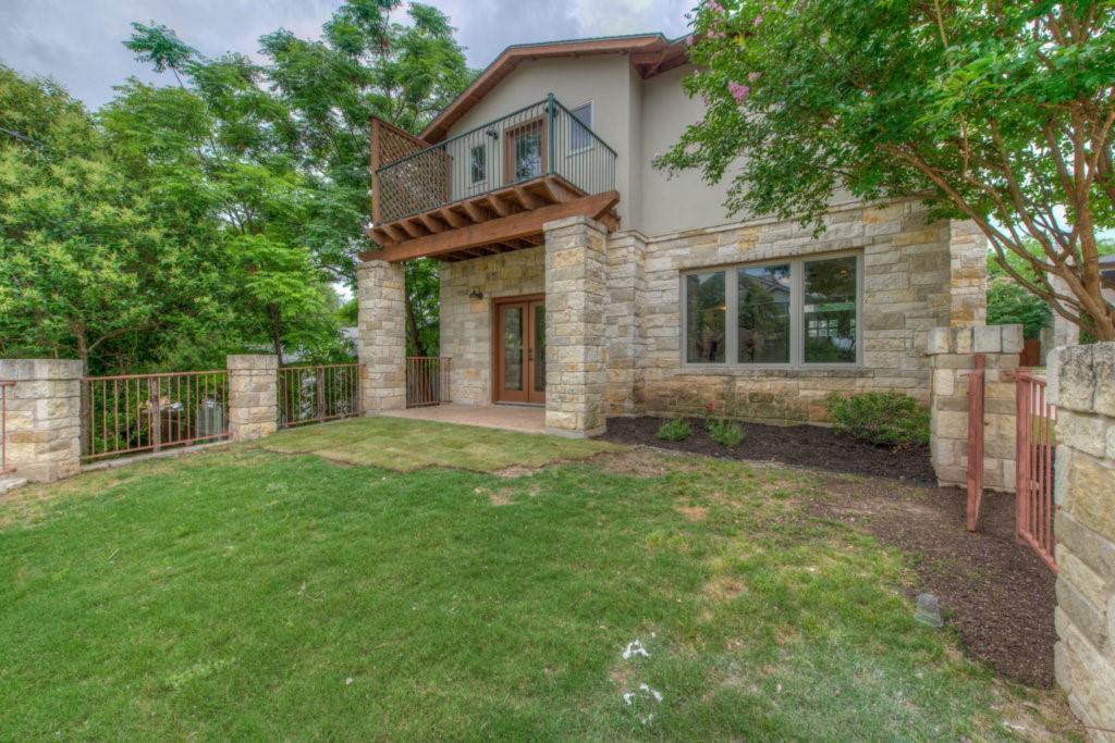 605 Peacock Ln # C, Austin, TX 78704