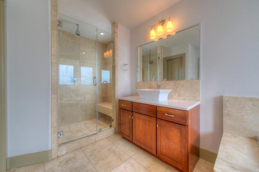 605 Peacock Ln # C, Austin, TX 78704