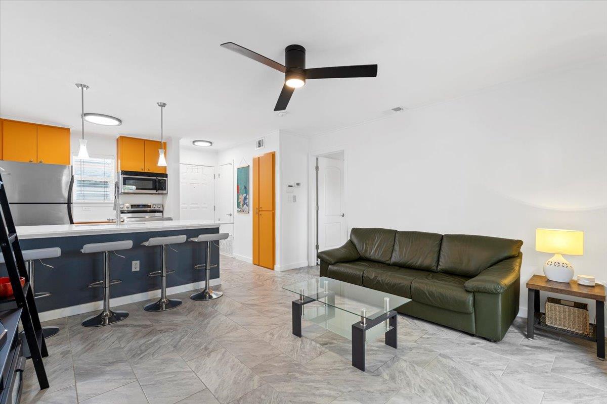 1422 Collier St # 103, Austin, TX 78704