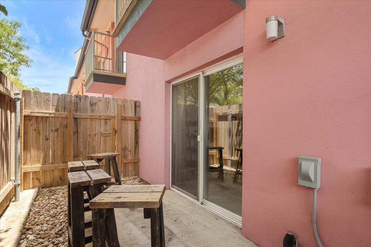 1422 Collier St # 103, Austin, TX 78704