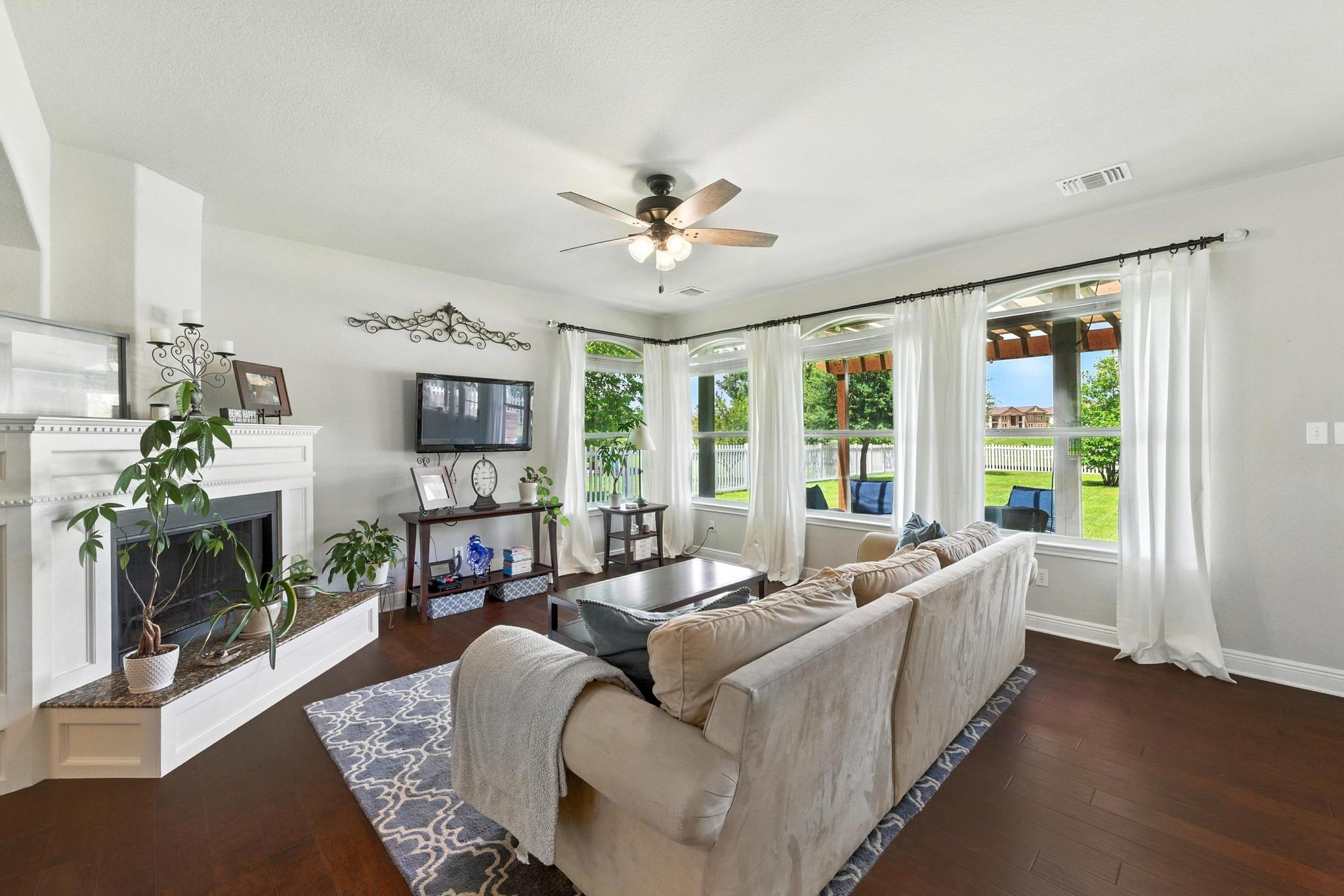 316 Caraway, Kyle, TX 78640