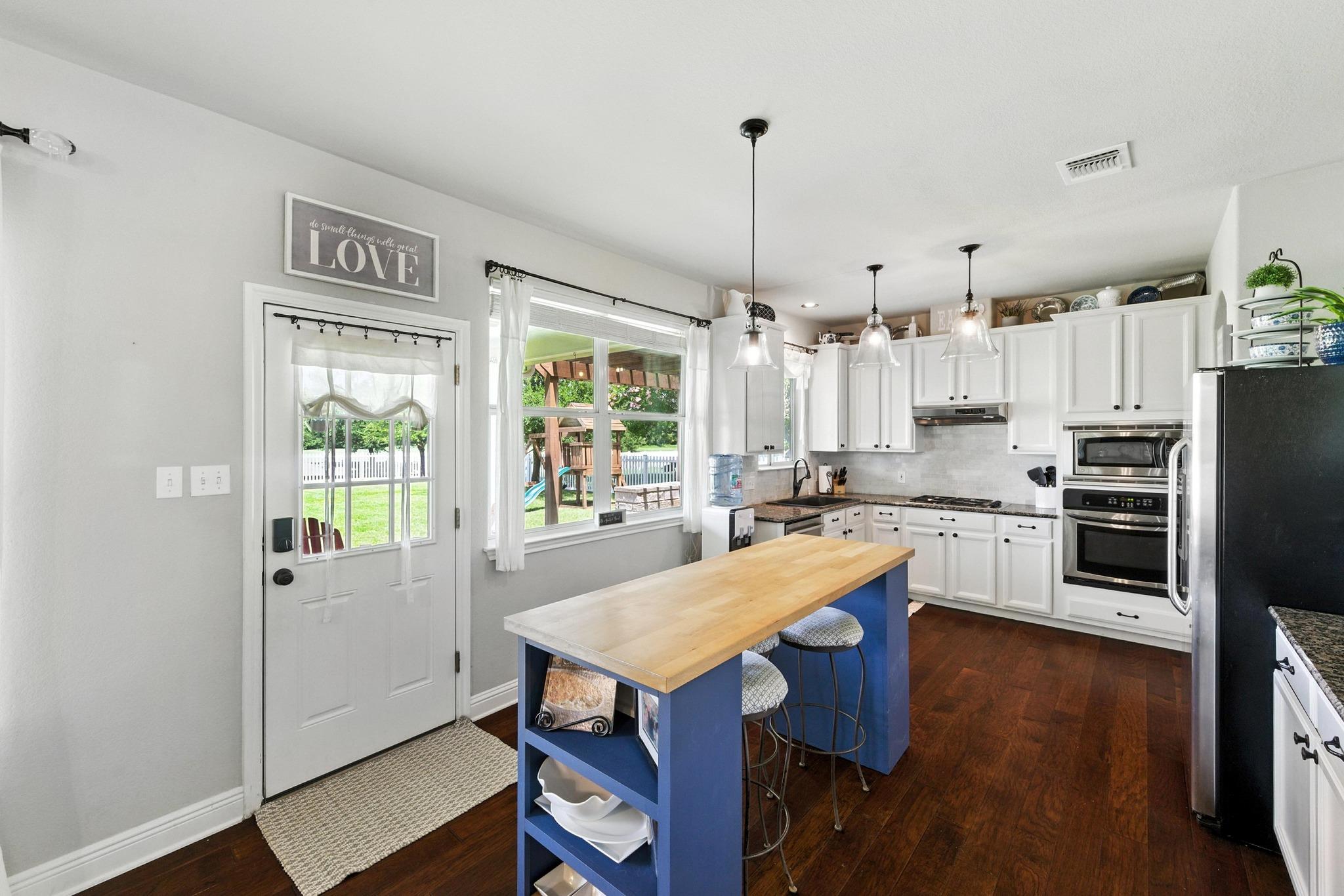 316 Caraway, Kyle, TX 78640