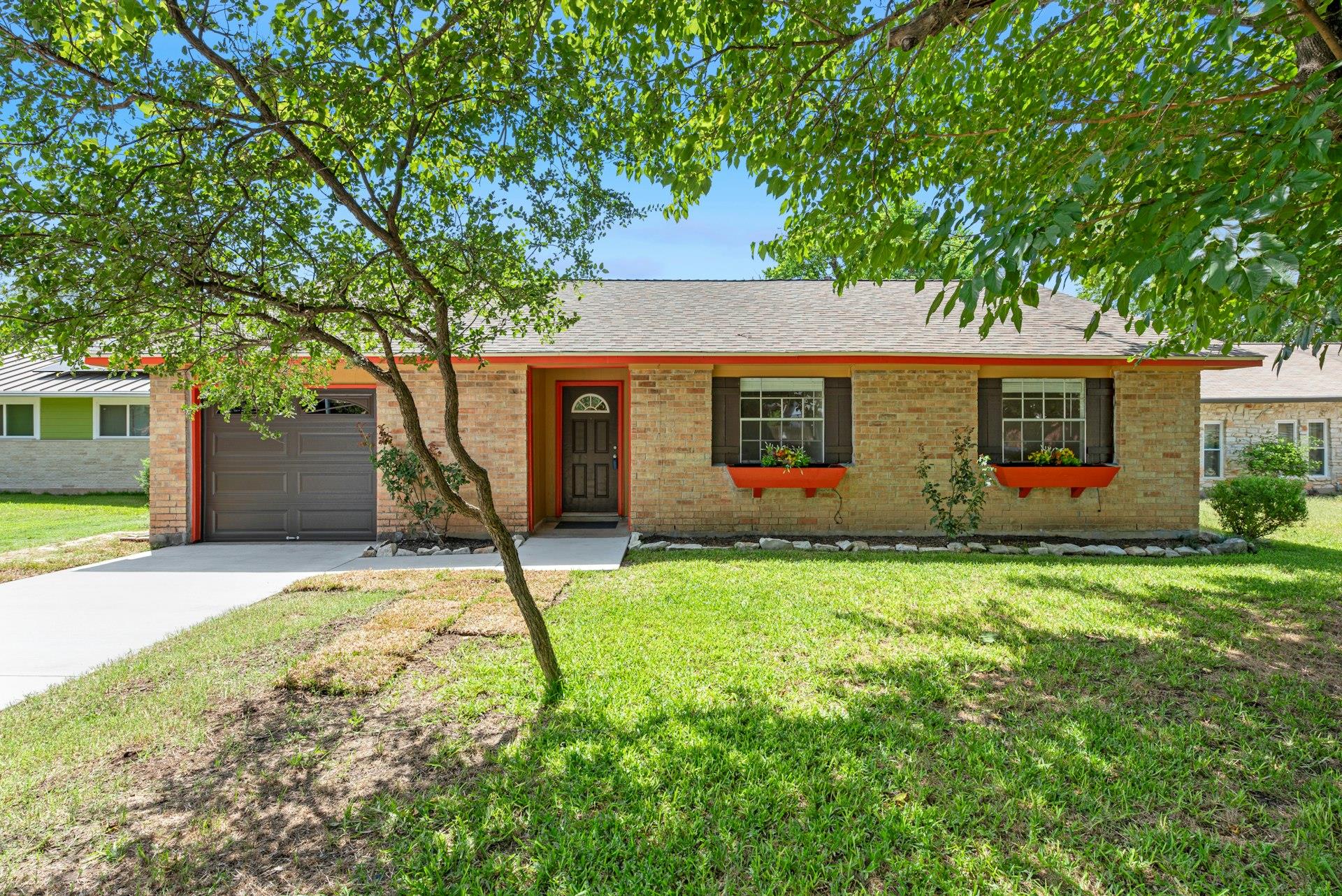 6304 Clubway Ln, Austin, TX 78745