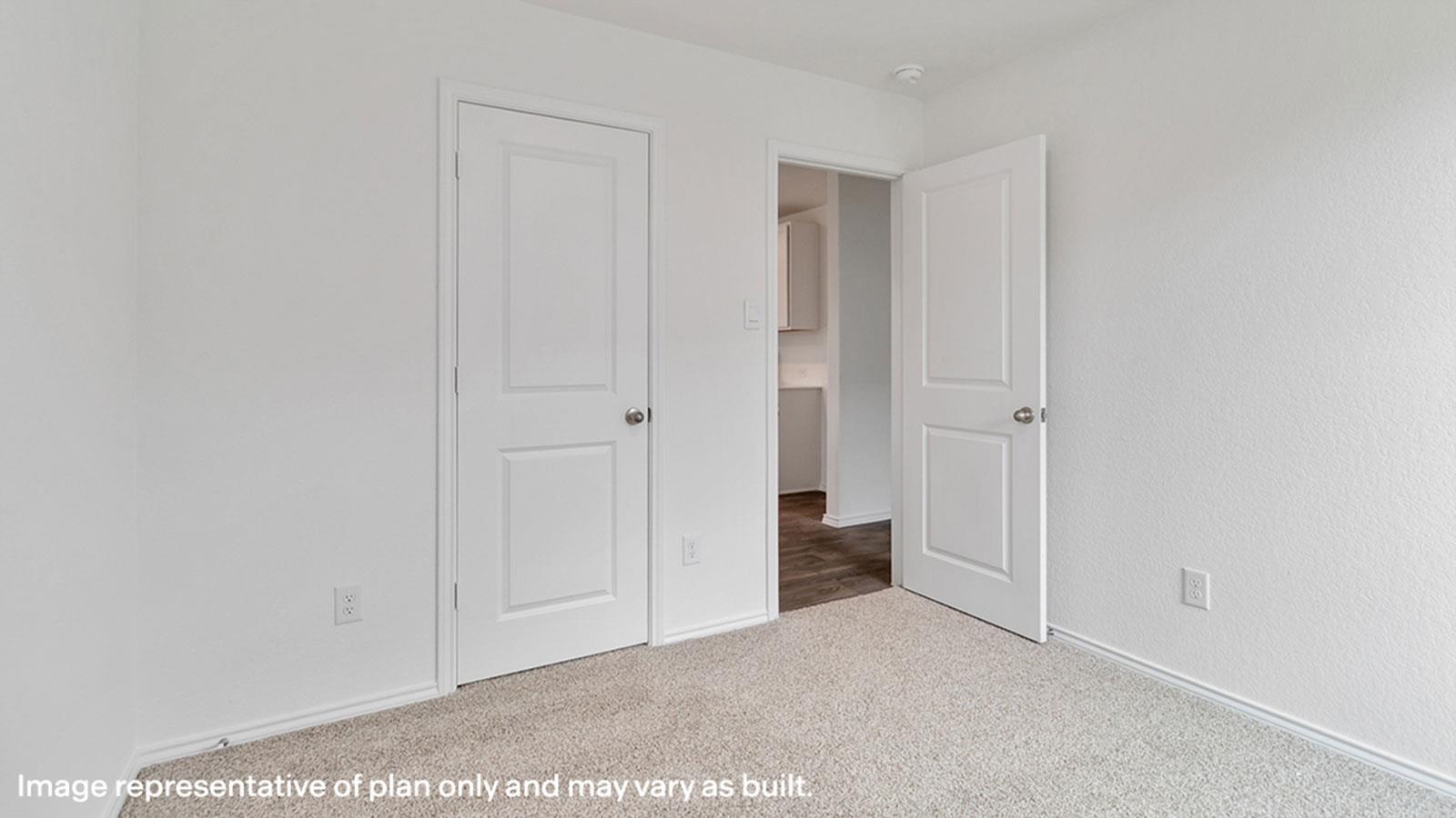403 WILD GOOSE Dr, Luling, TX 78648