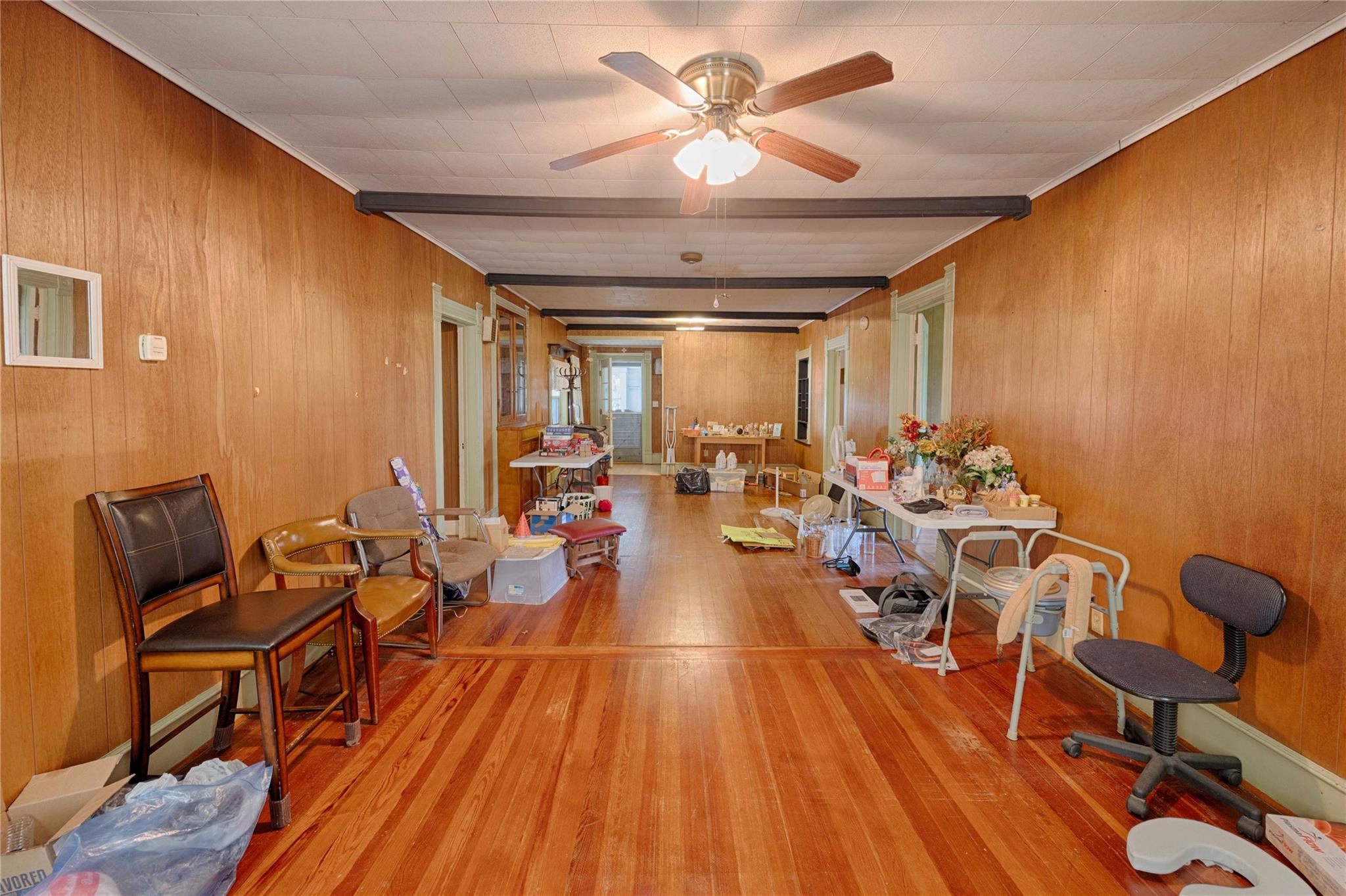705 Baumgarten St, Schulenburg, TX 78956