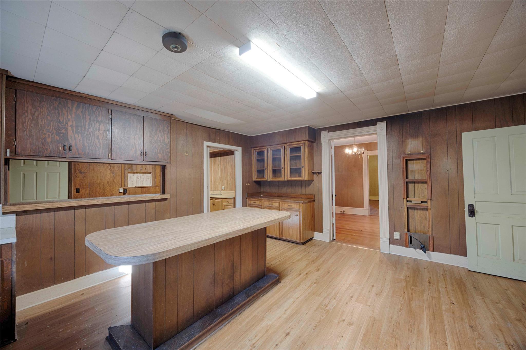 705 Baumgarten St, Schulenburg, TX 78956