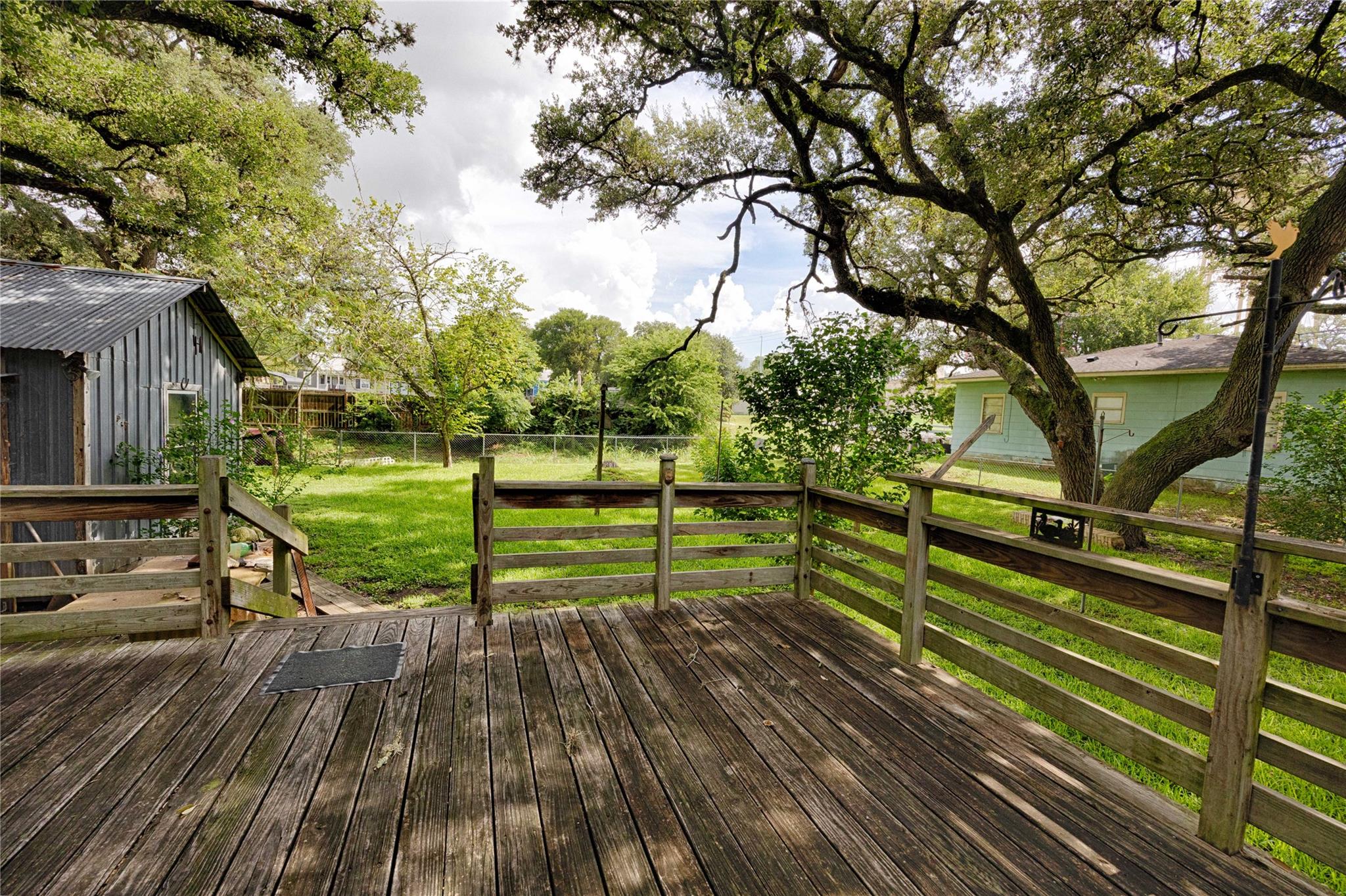 705 Baumgarten St, Schulenburg, TX 78956